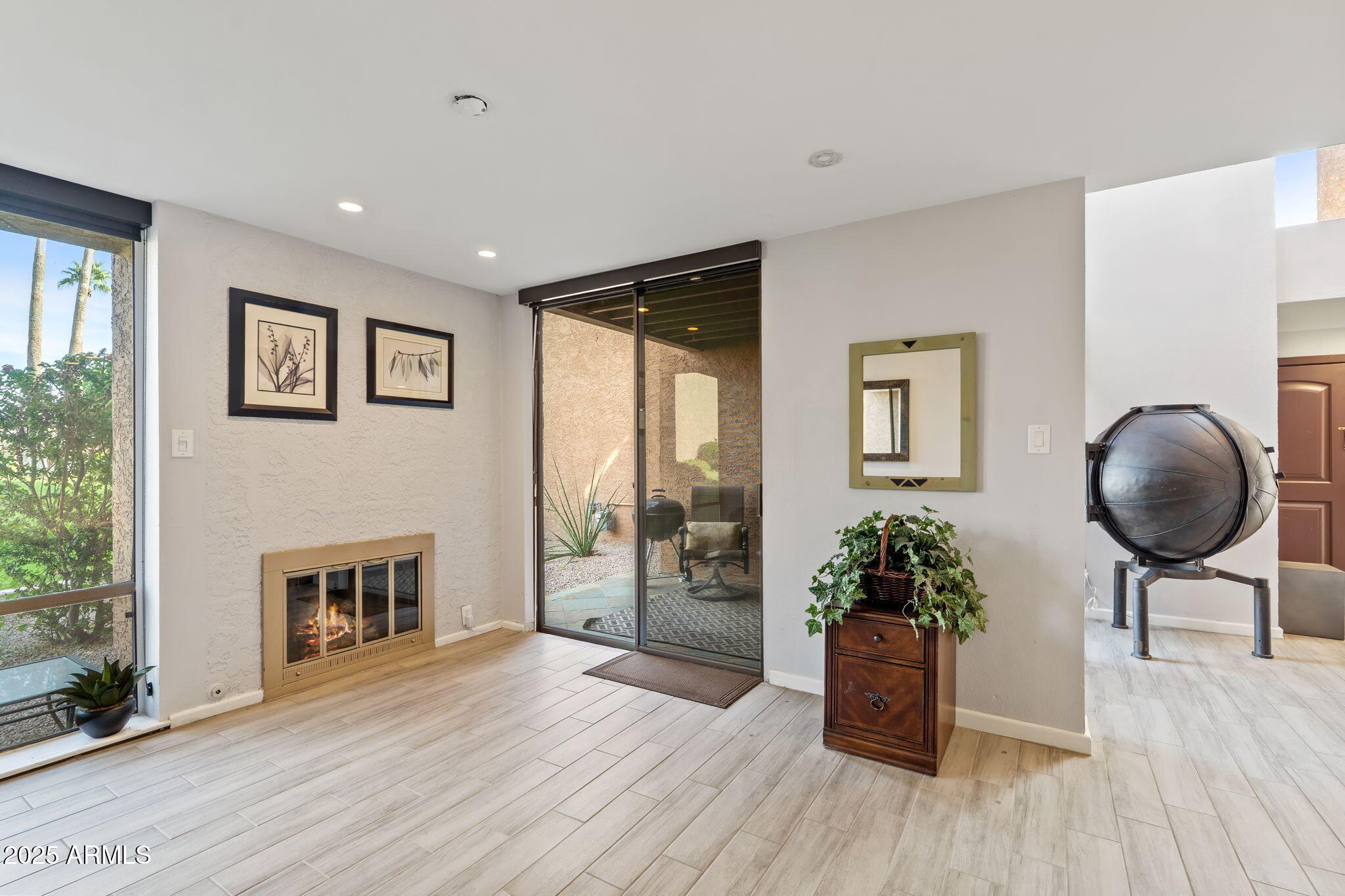 THE SHORES - Residential