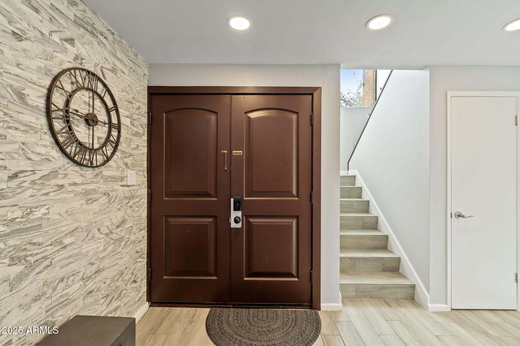 THE SHORES - Residential