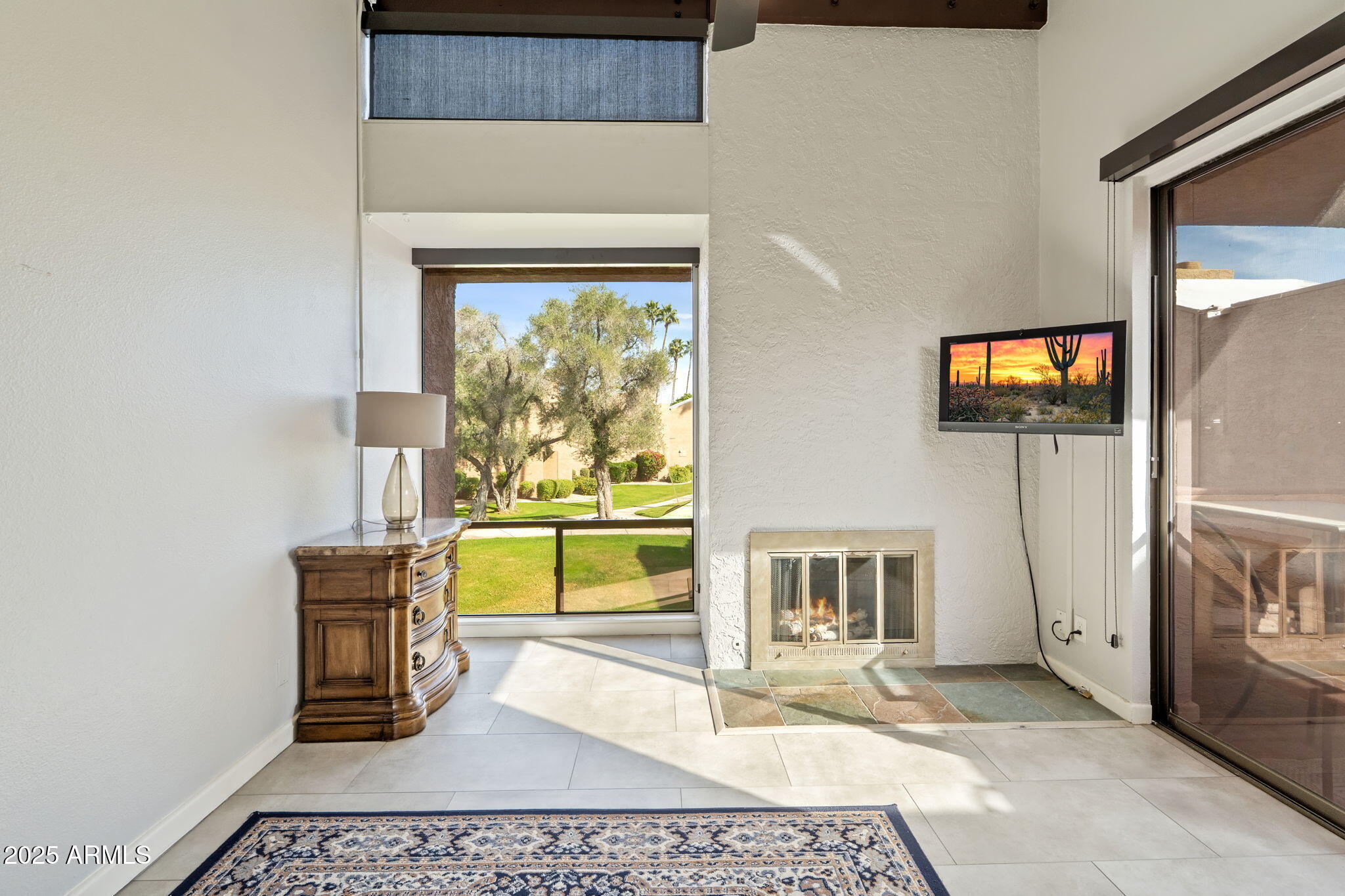 THE SHORES - Residential