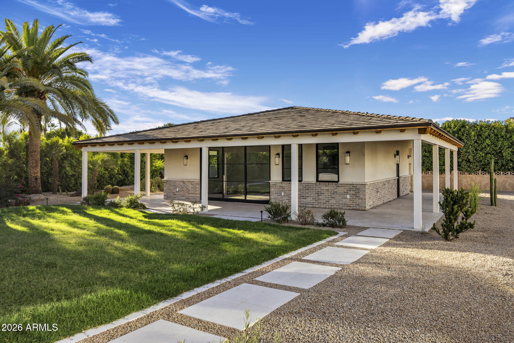 BRET HILLS - Residential