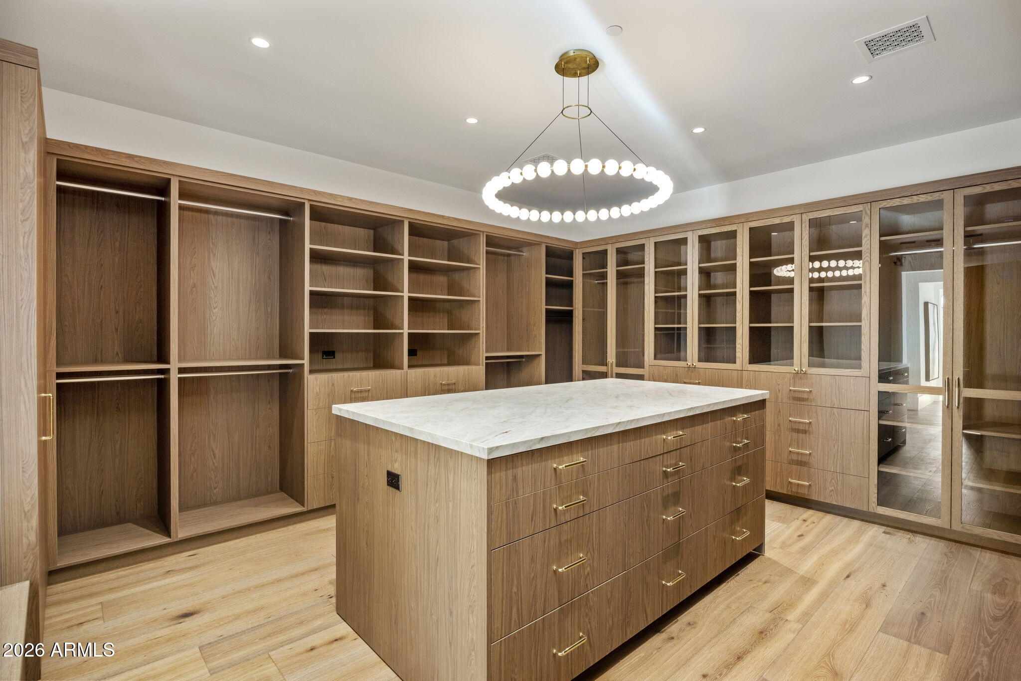 BRET HILLS - Residential