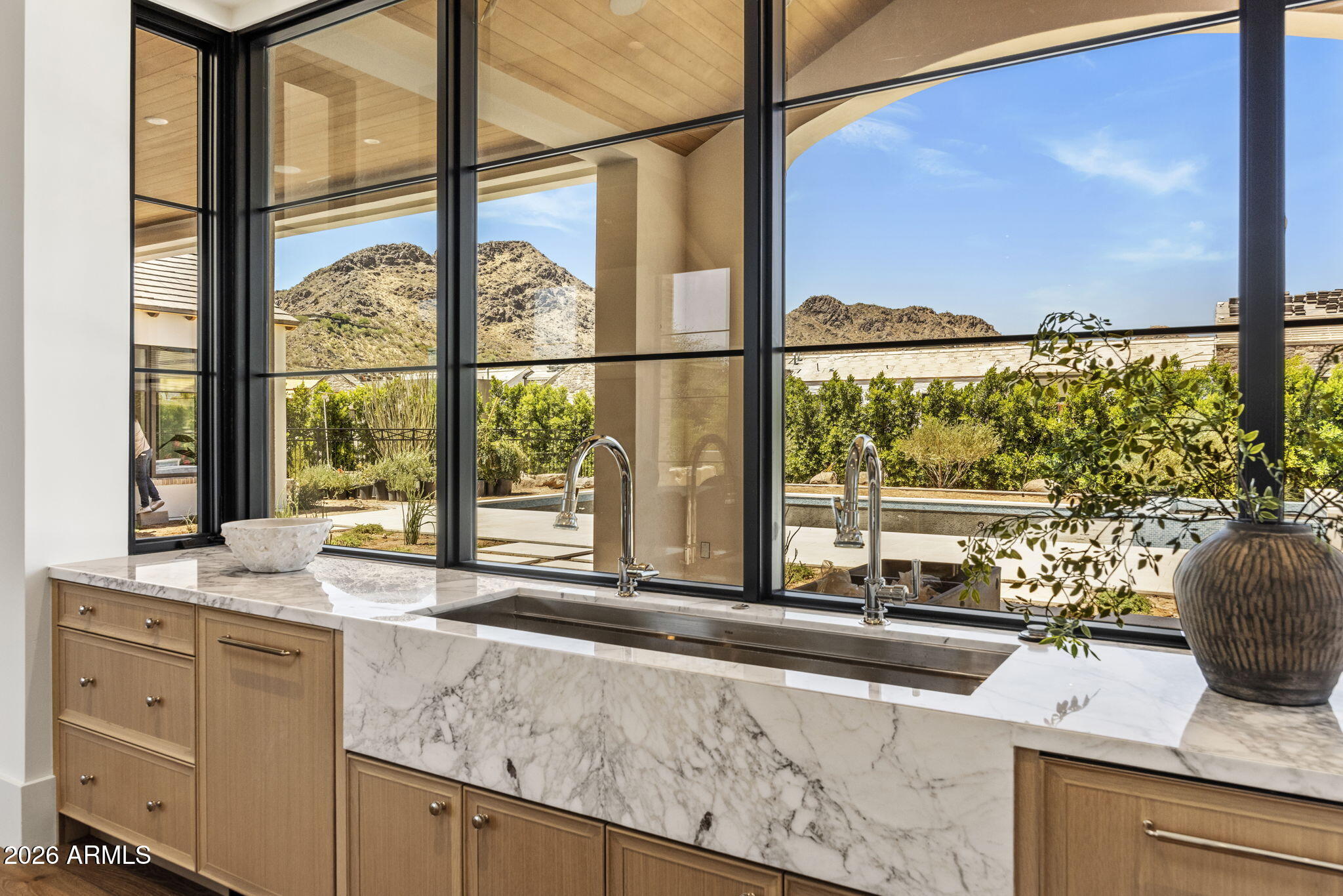 BRET HILLS - Residential