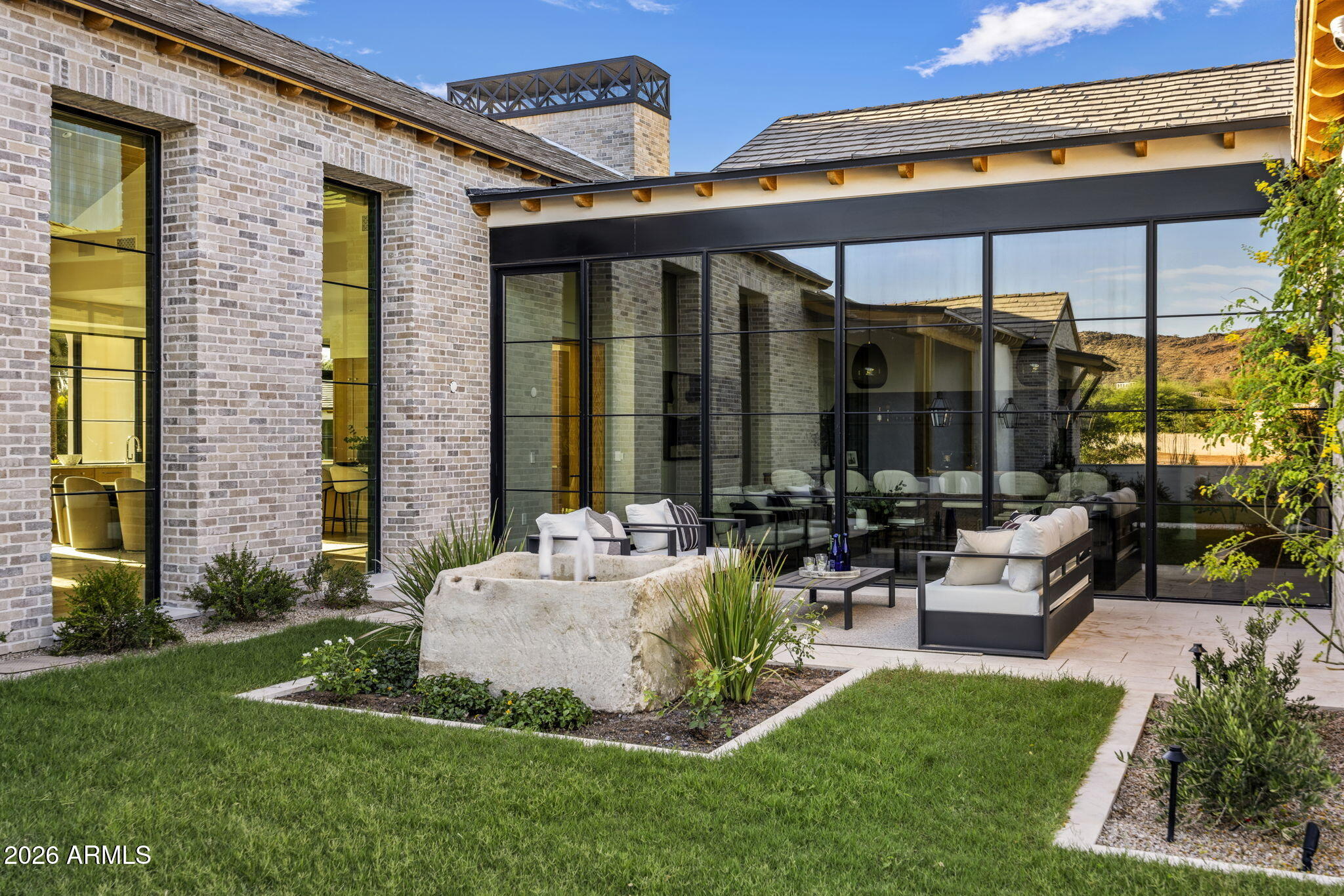 BRET HILLS - Residential