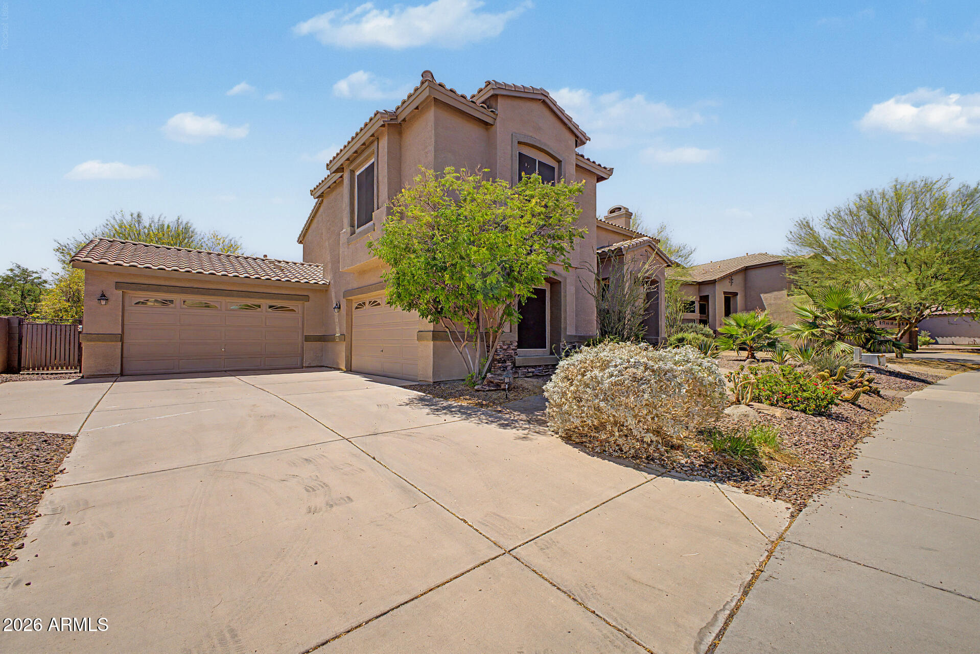 SAGUARO MOUNTAIN - Residential