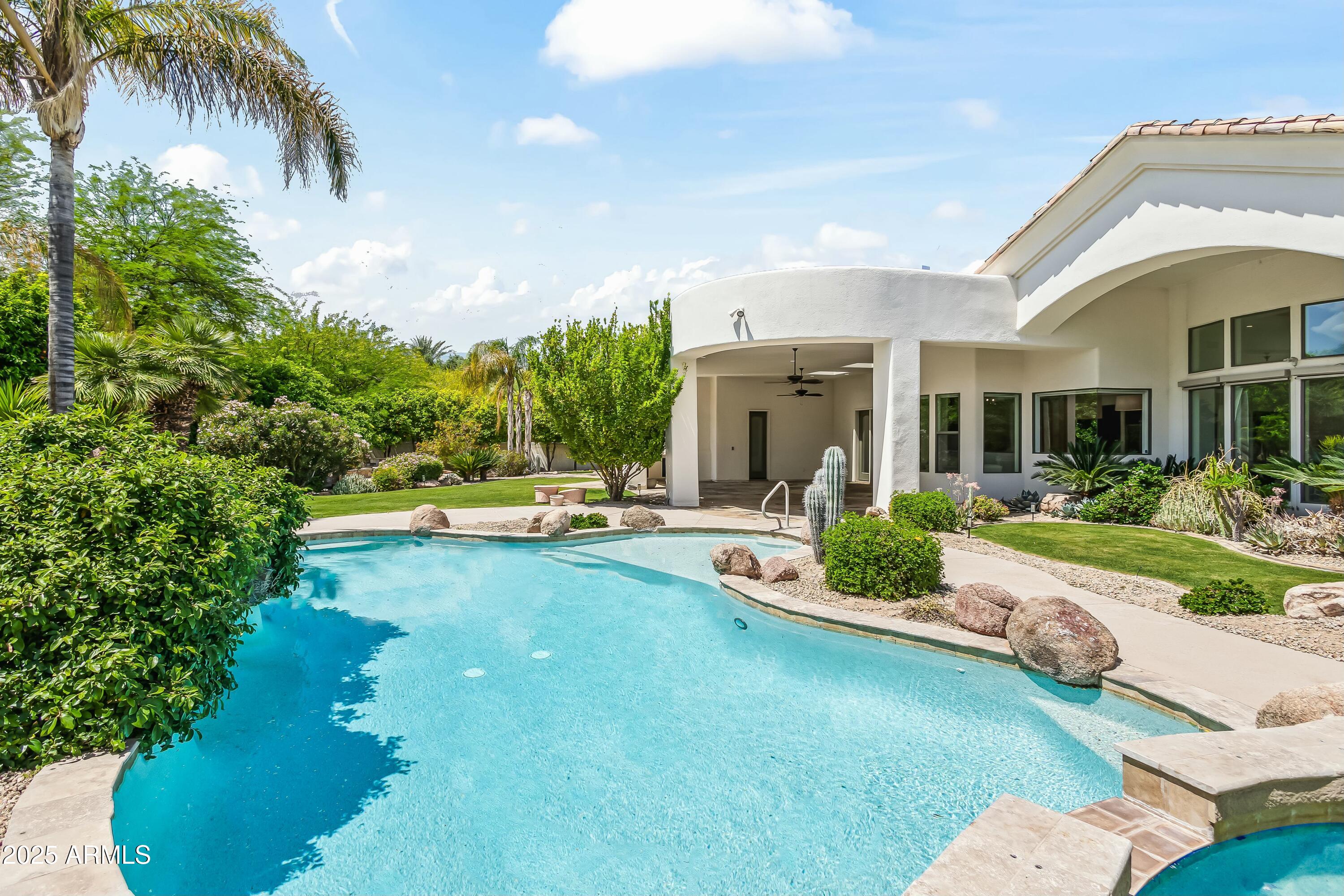 VIEWS AT CHENEY - Residential