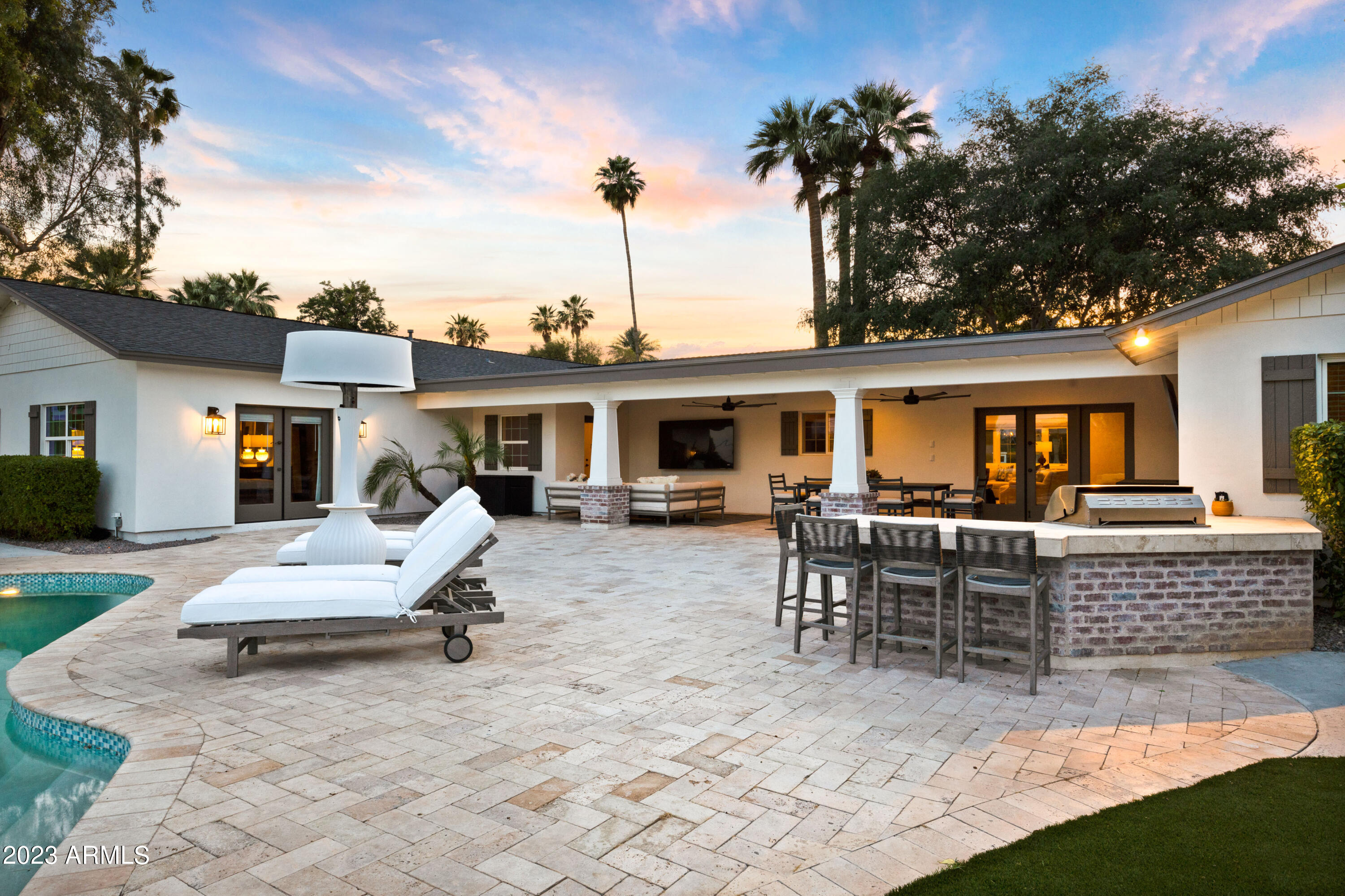 CORONADO VILLA - Residential