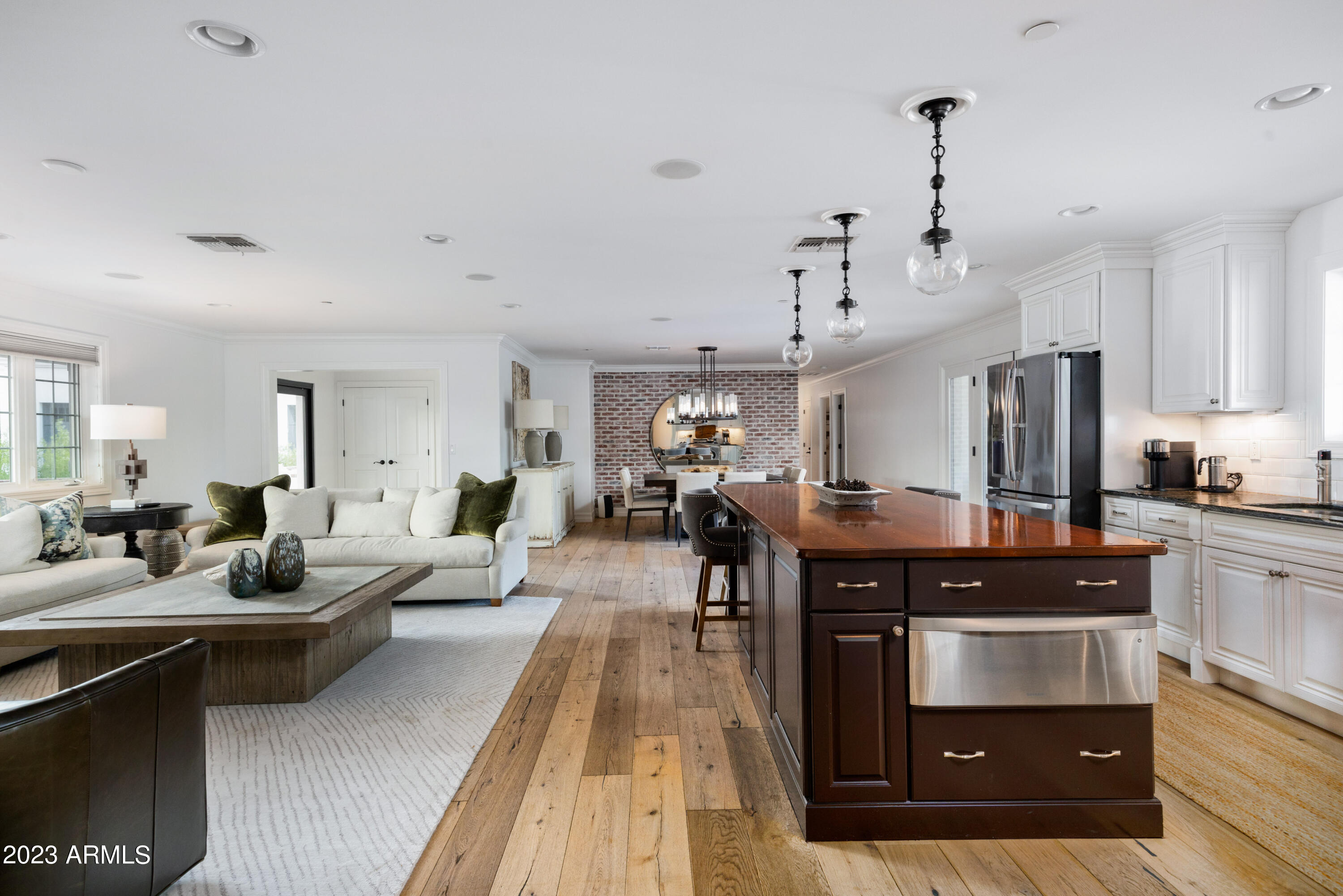 CORONADO VILLA - Residential