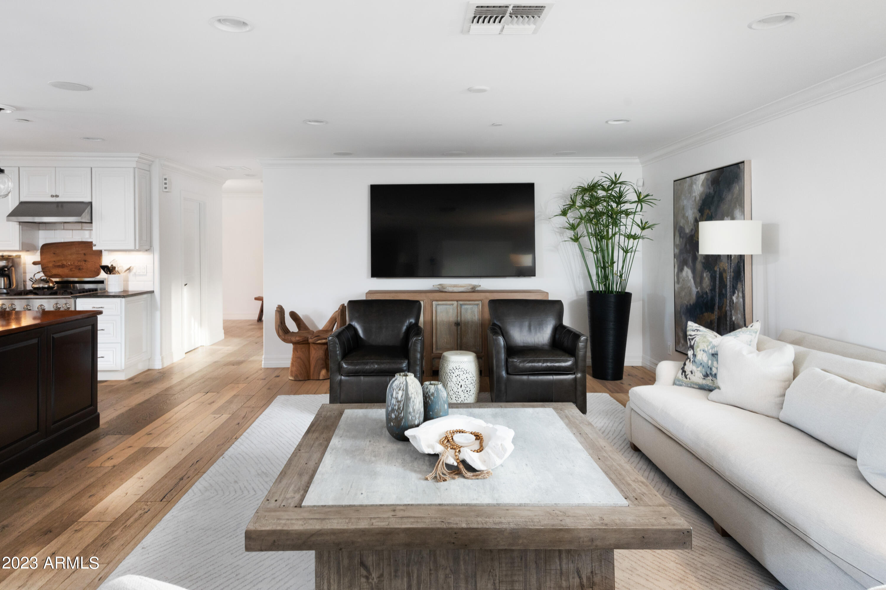 CORONADO VILLA - Residential