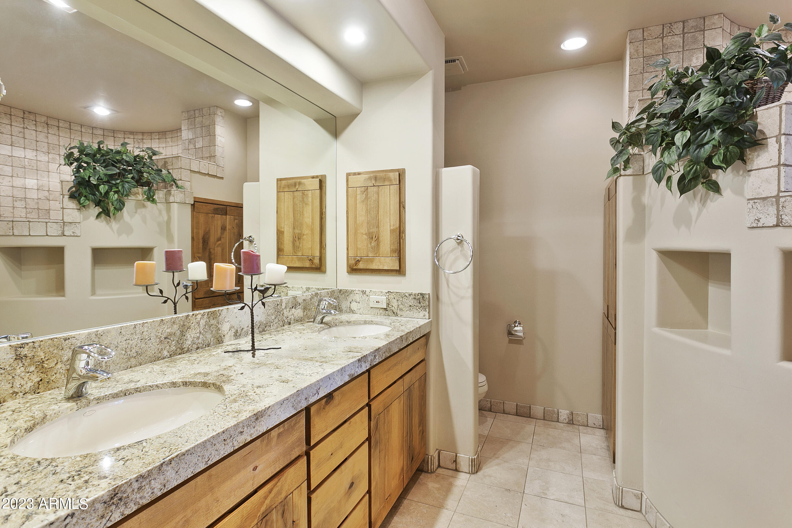 LORINGWOOD EST. LOTS 23-29 - Residential