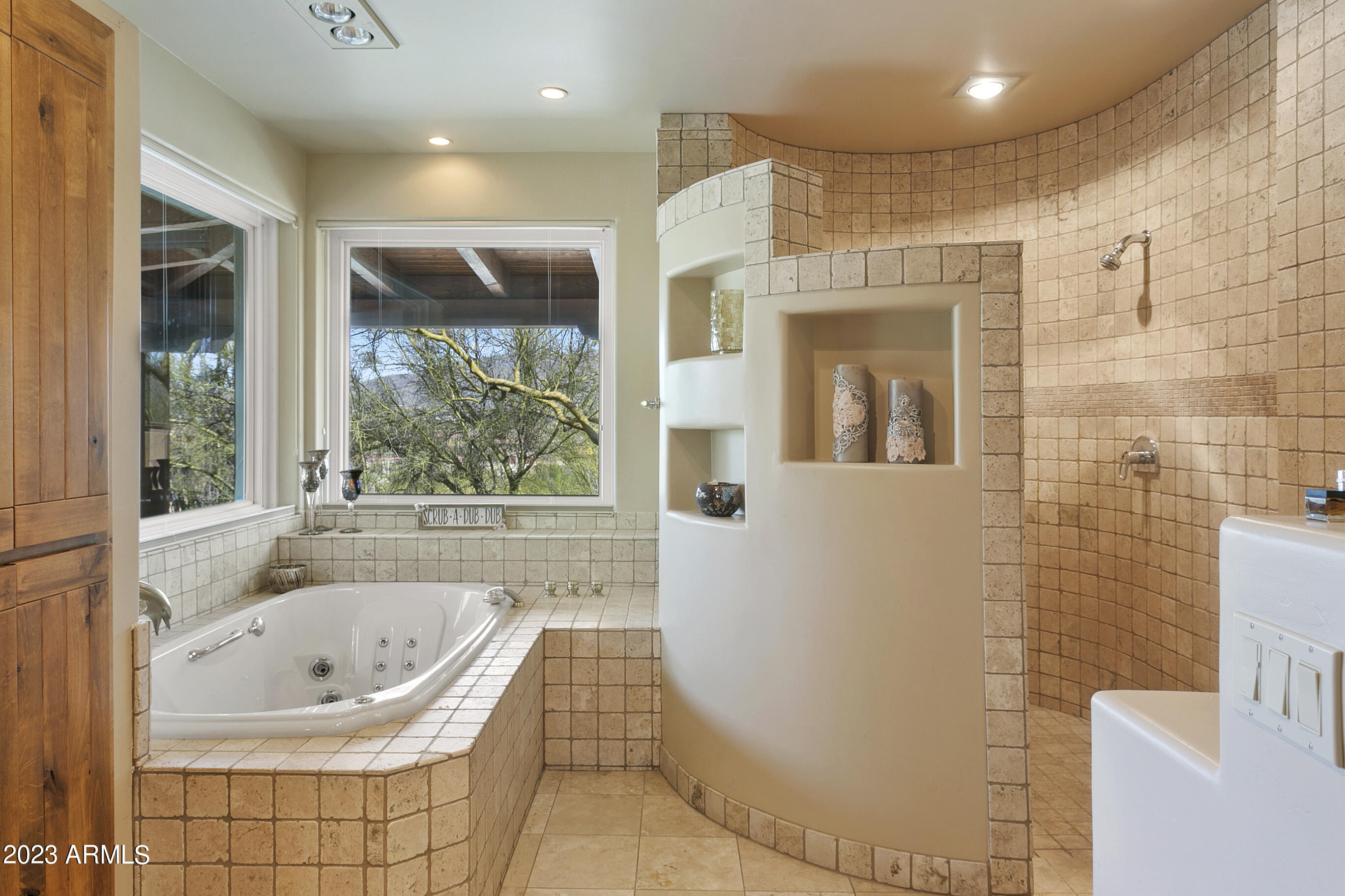 LORINGWOOD EST. LOTS 23-29 - Residential