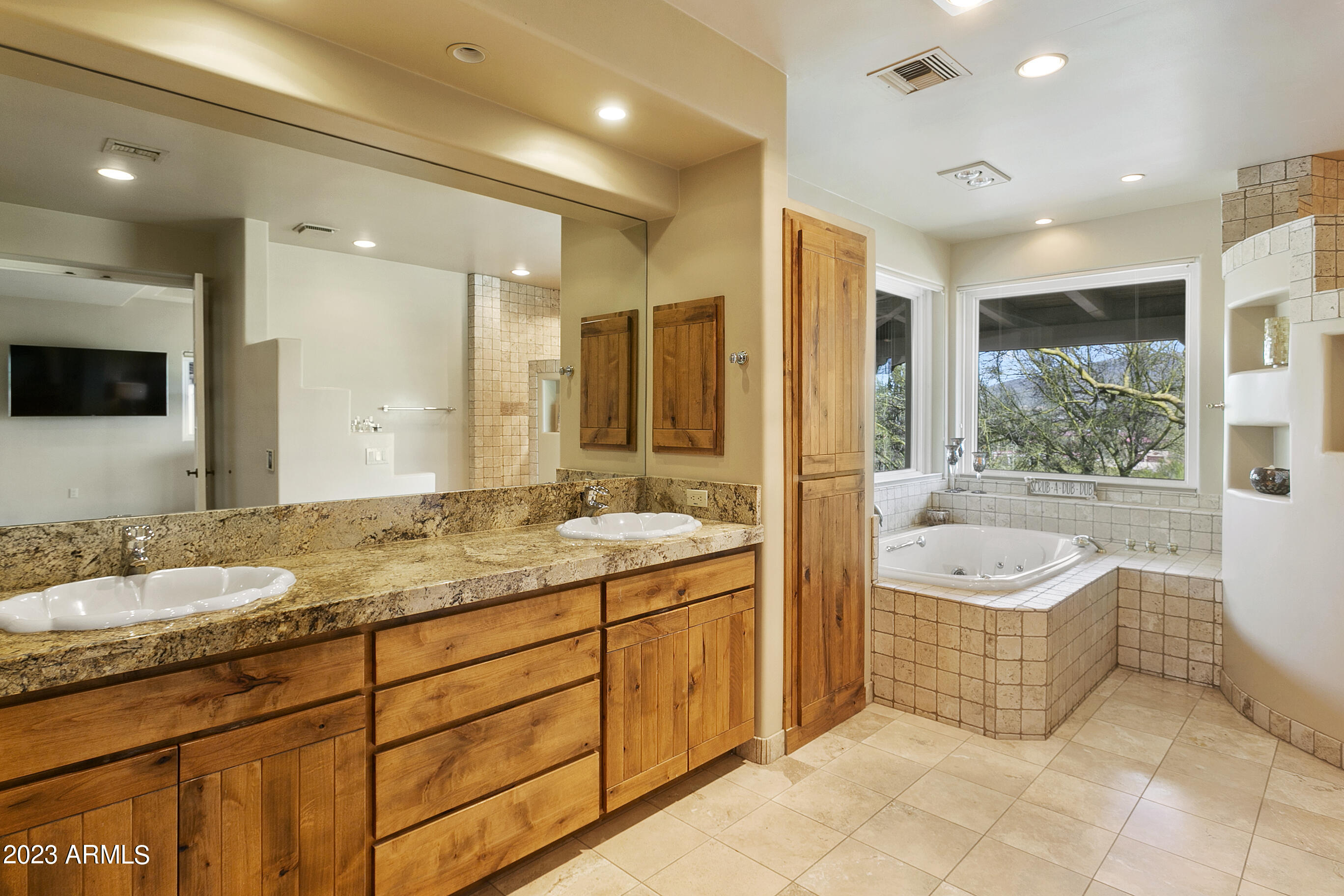 LORINGWOOD EST. LOTS 23-29 - Residential