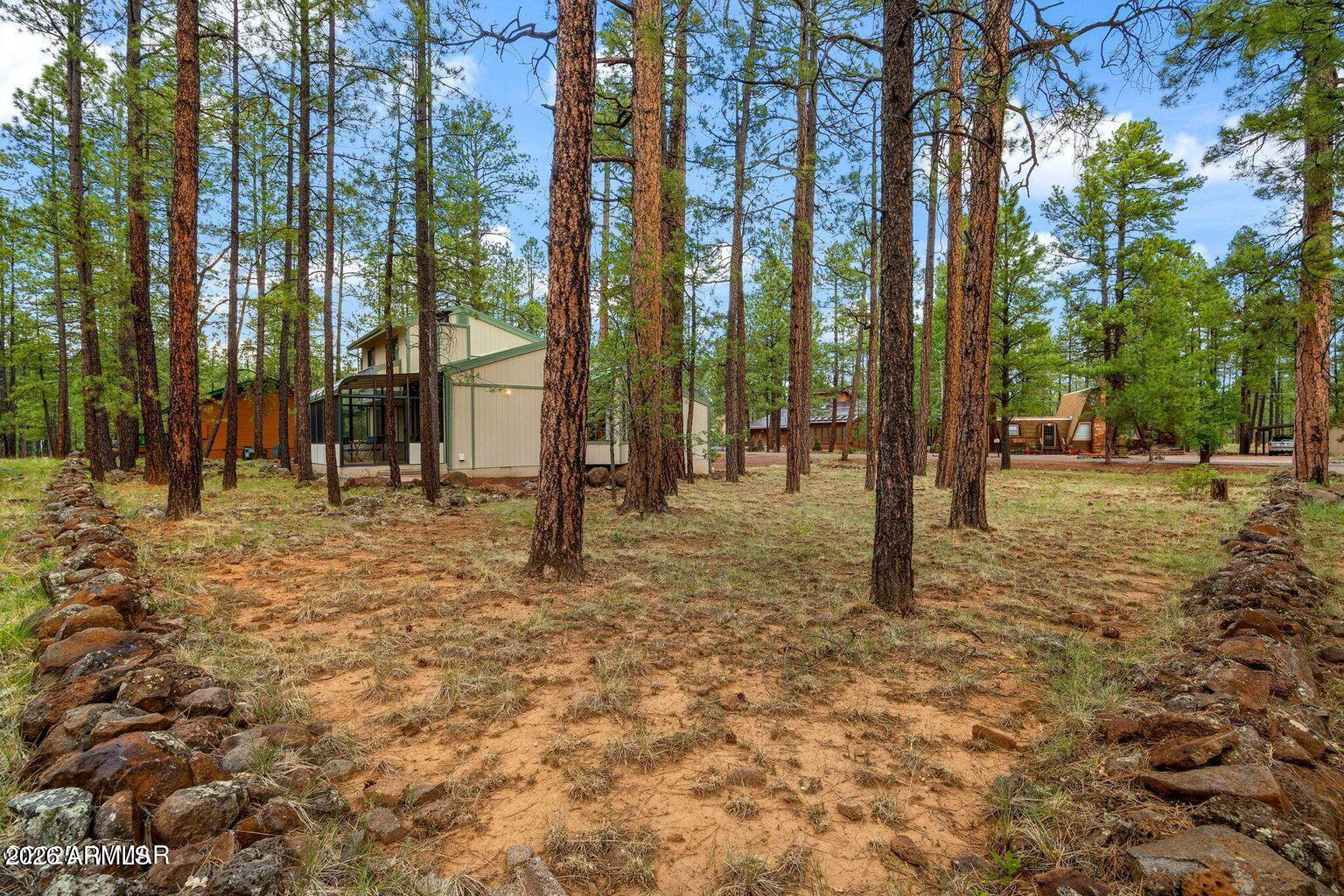 PINETOP LAKES UNIT 1 - Residential