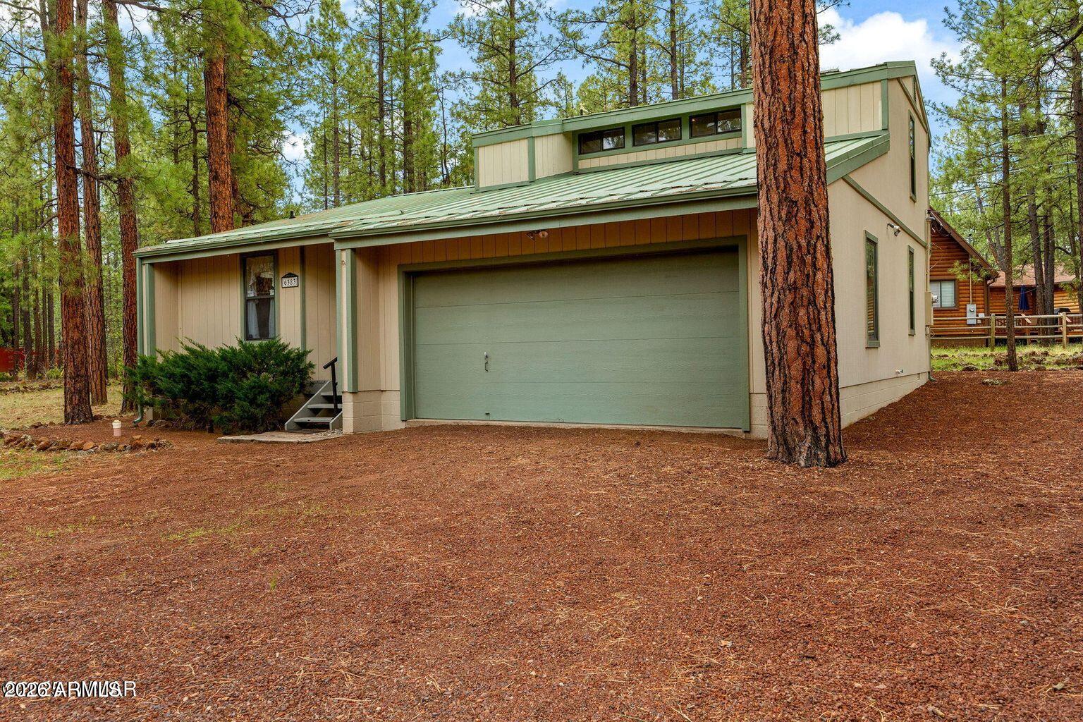 PINETOP LAKES UNIT 1 - Residential