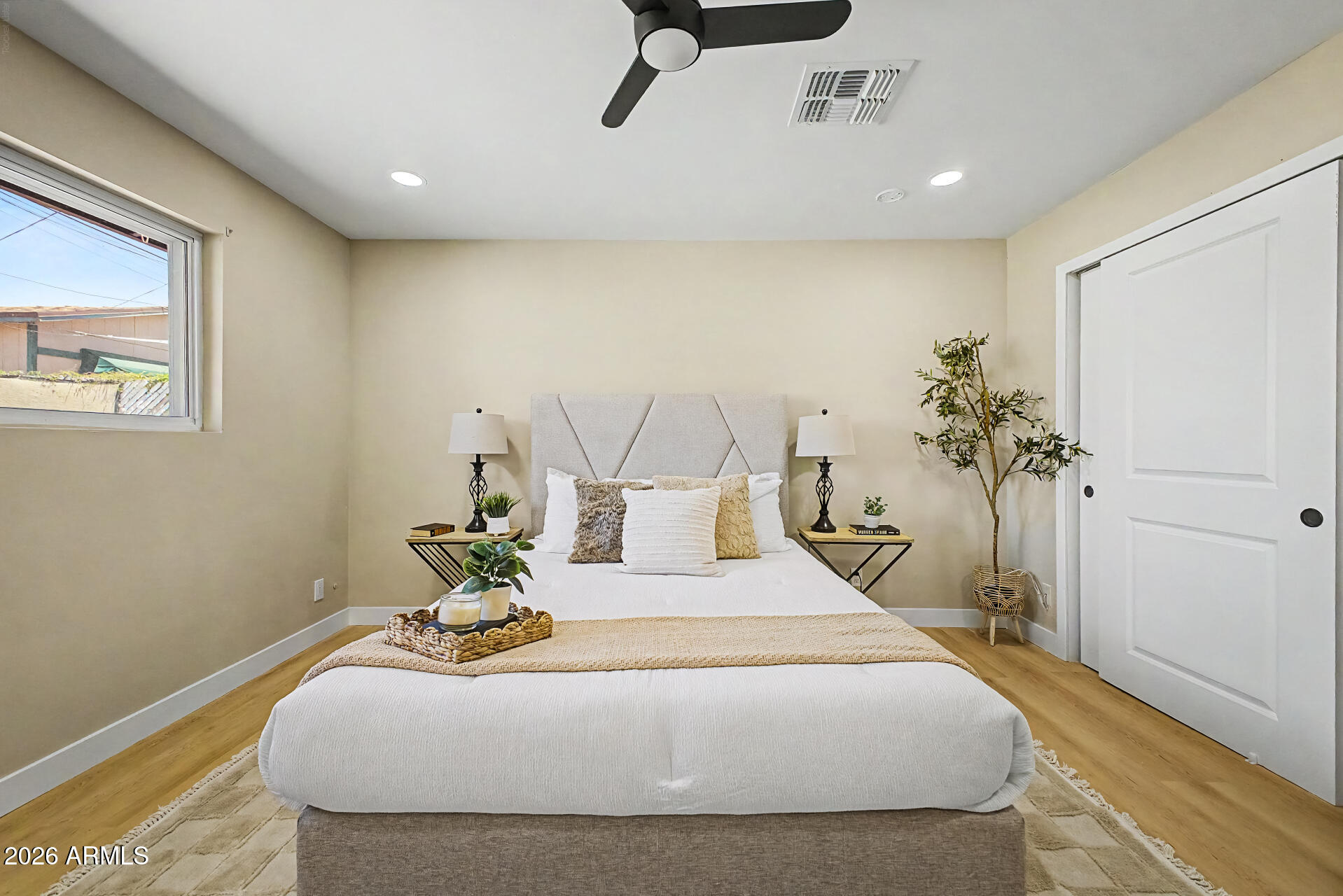 HILLSIDE HOMES - Residential