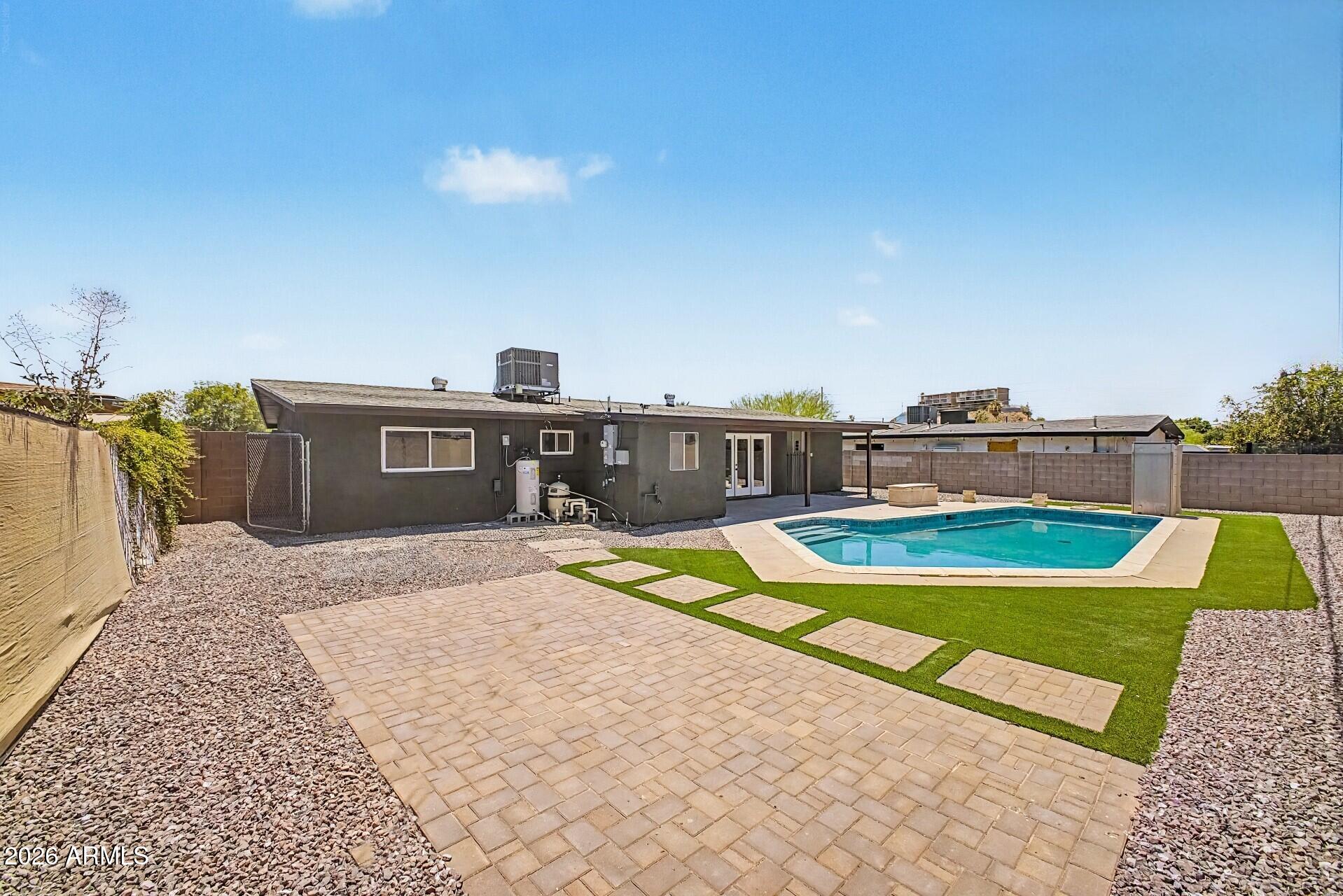 HILLSIDE HOMES - Residential