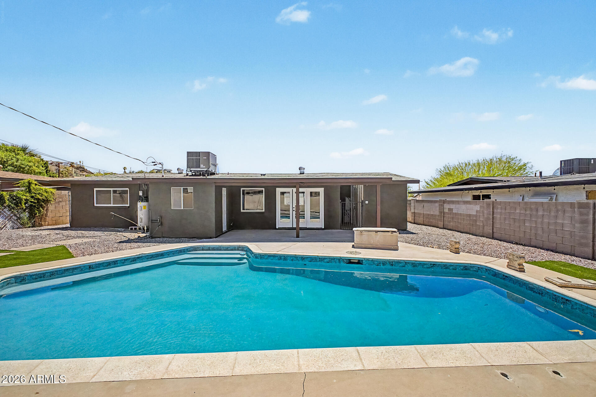 HILLSIDE HOMES - Residential
