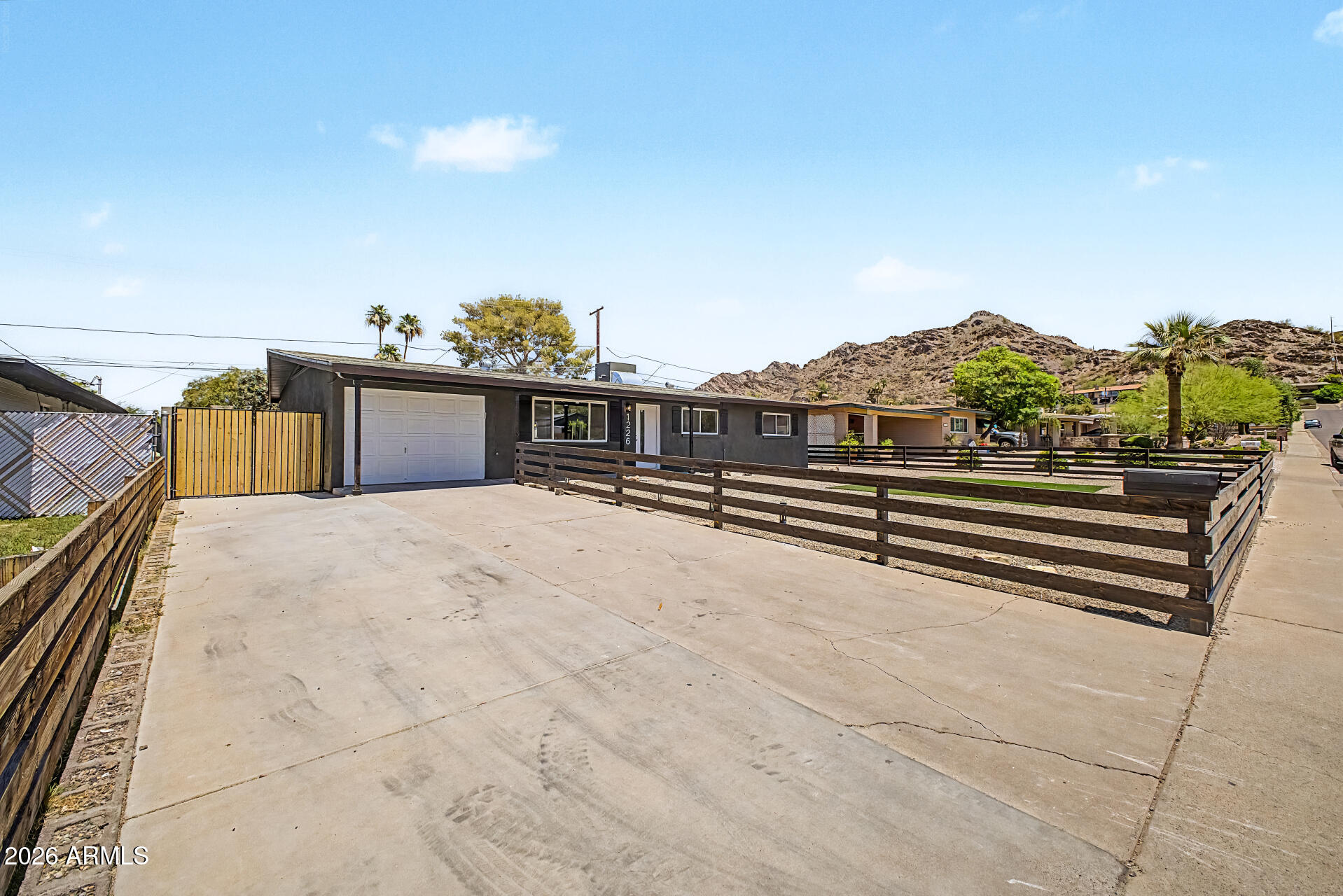 HILLSIDE HOMES - Residential