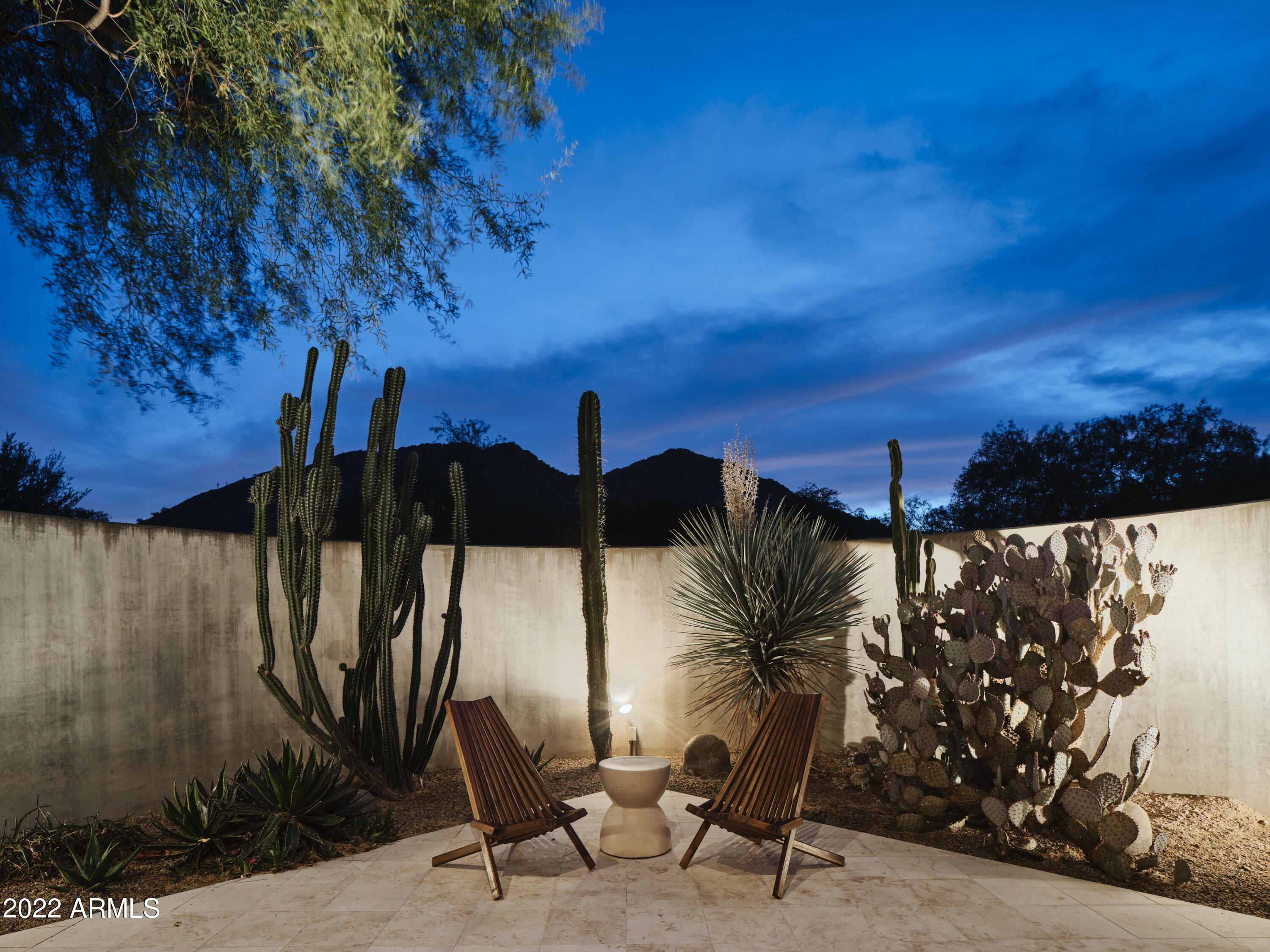 CAMELBACK LANDS - Residential