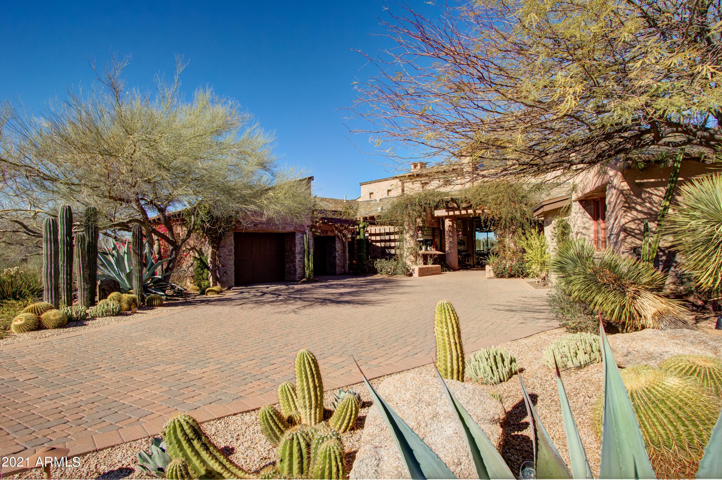Estancia - Residential
