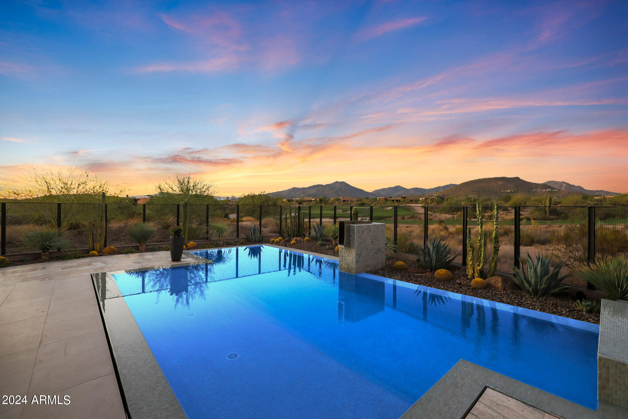 DESERT MOUNTAIN PARCEL 19 CONDOMINIUMS PHASE 2 - Residential