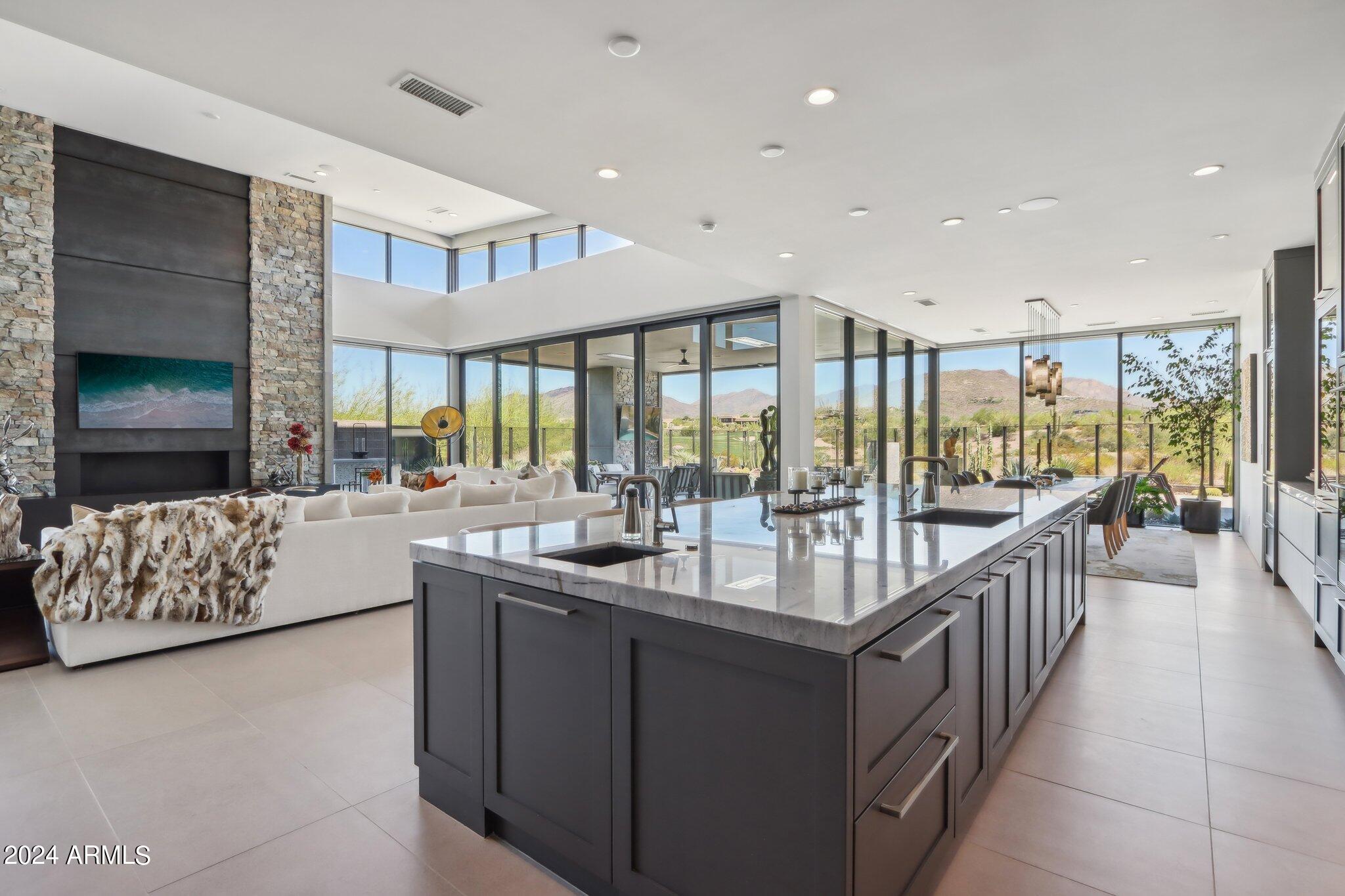 DESERT MOUNTAIN PARCEL 19 CONDOMINIUMS PHASE 2 - Residential