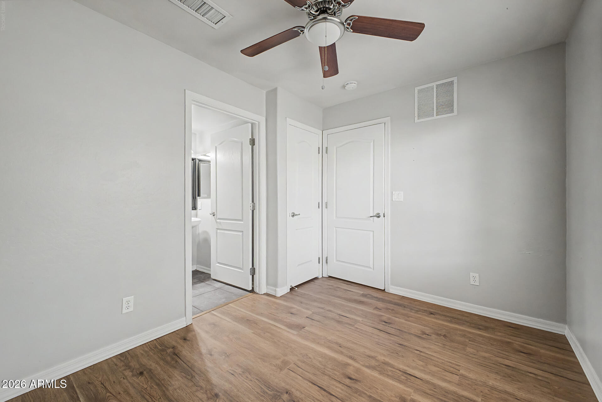 BROWNSTONE SQUARE - Residential