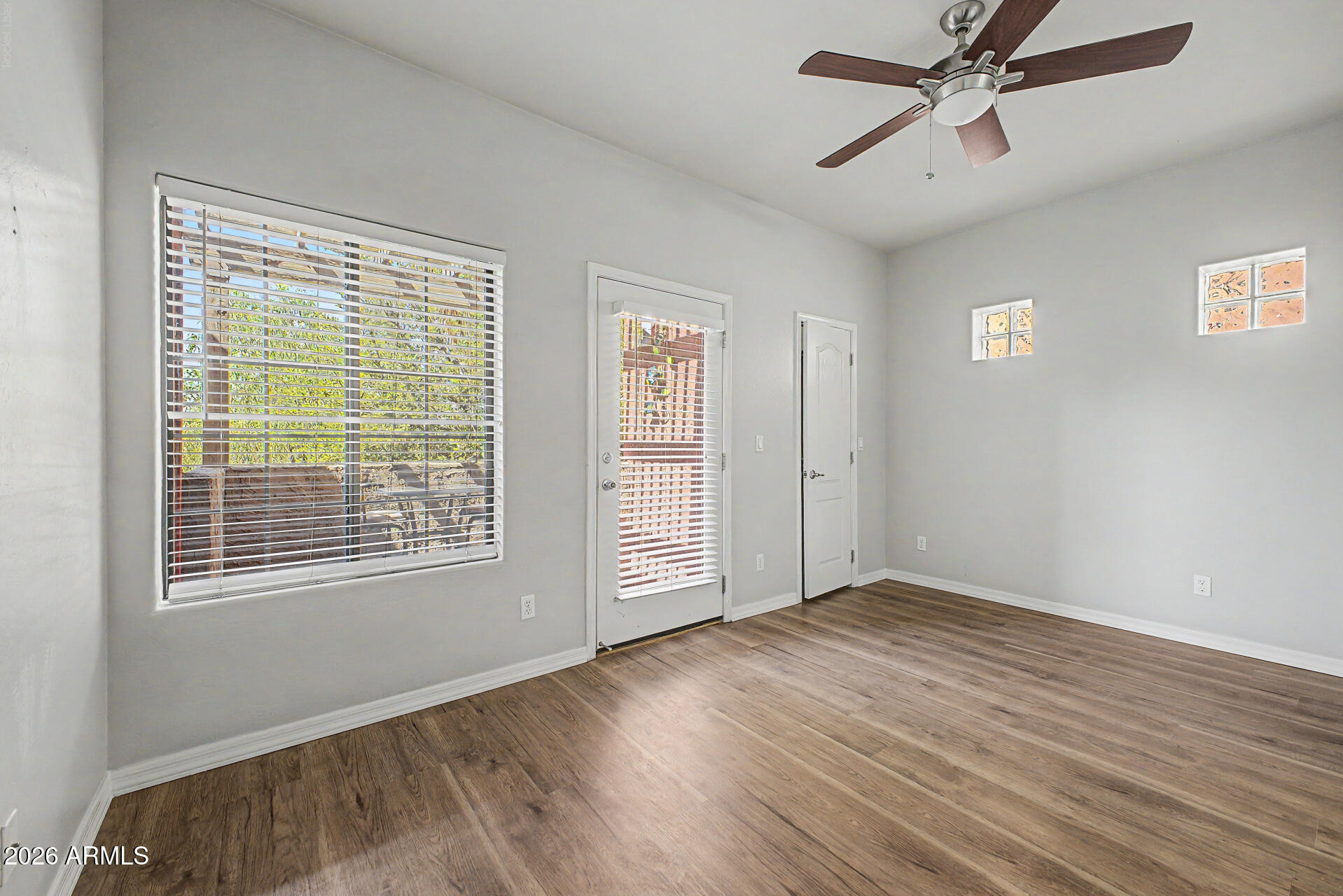 BROWNSTONE SQUARE - Residential