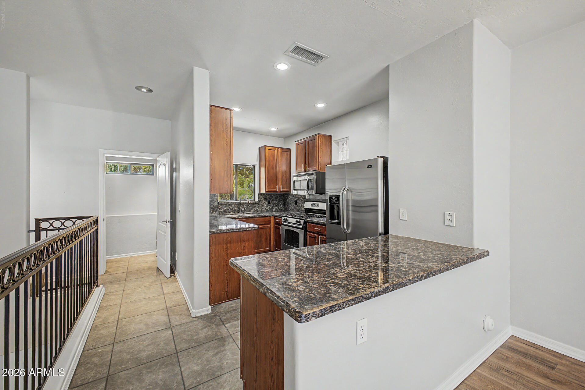 BROWNSTONE SQUARE - Residential