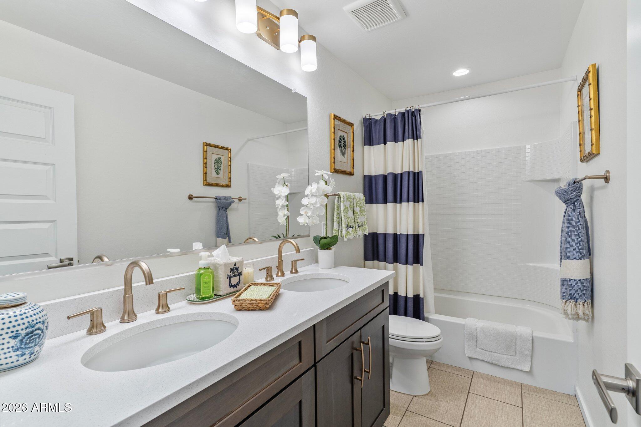 VERRADO EAST DISTRICT RESIDENTIAL PHASE 2B - Residential