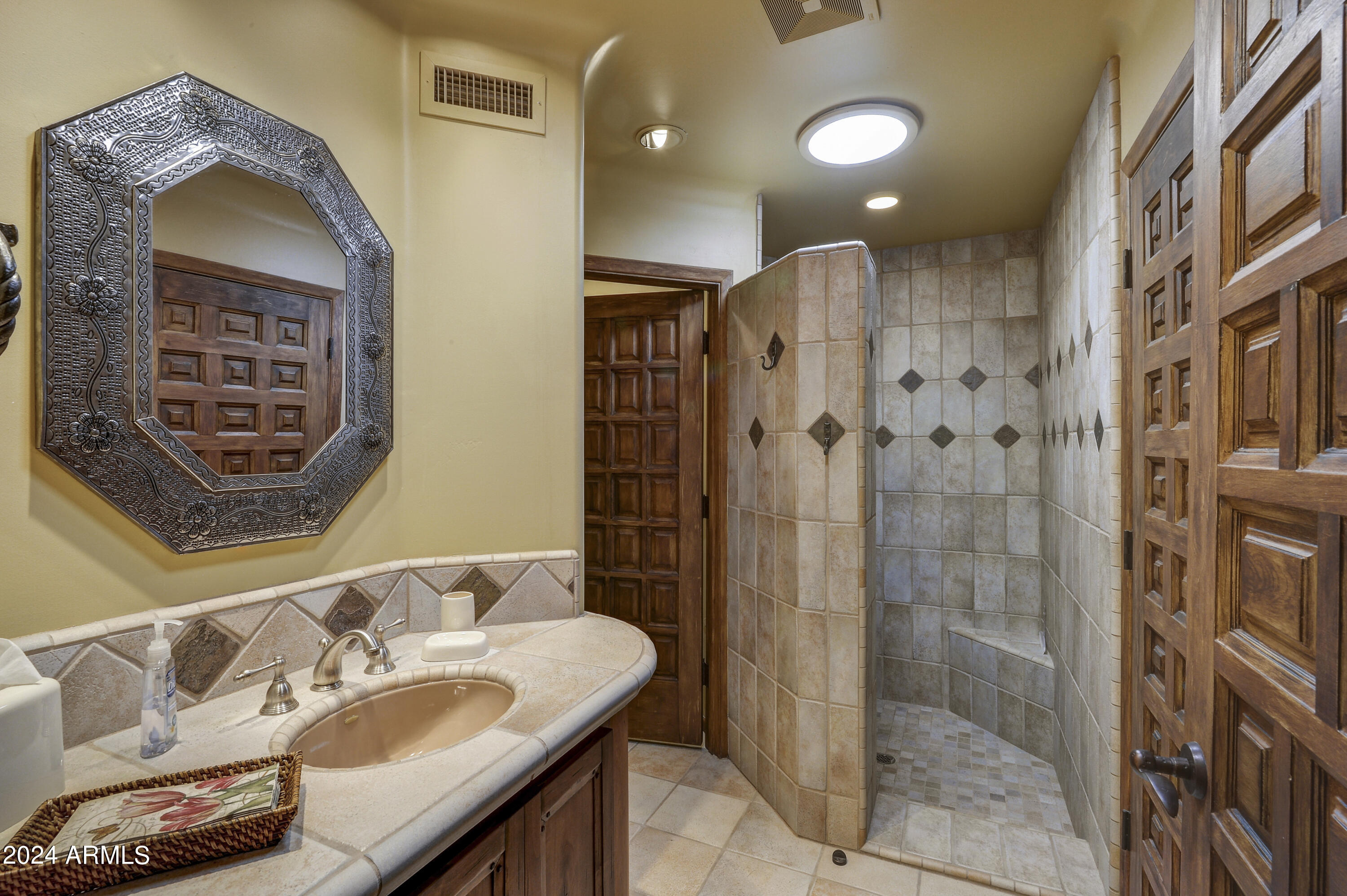 CAMELBACK COUNTRY CLUB ESTATES 2 AMENDED - Residential