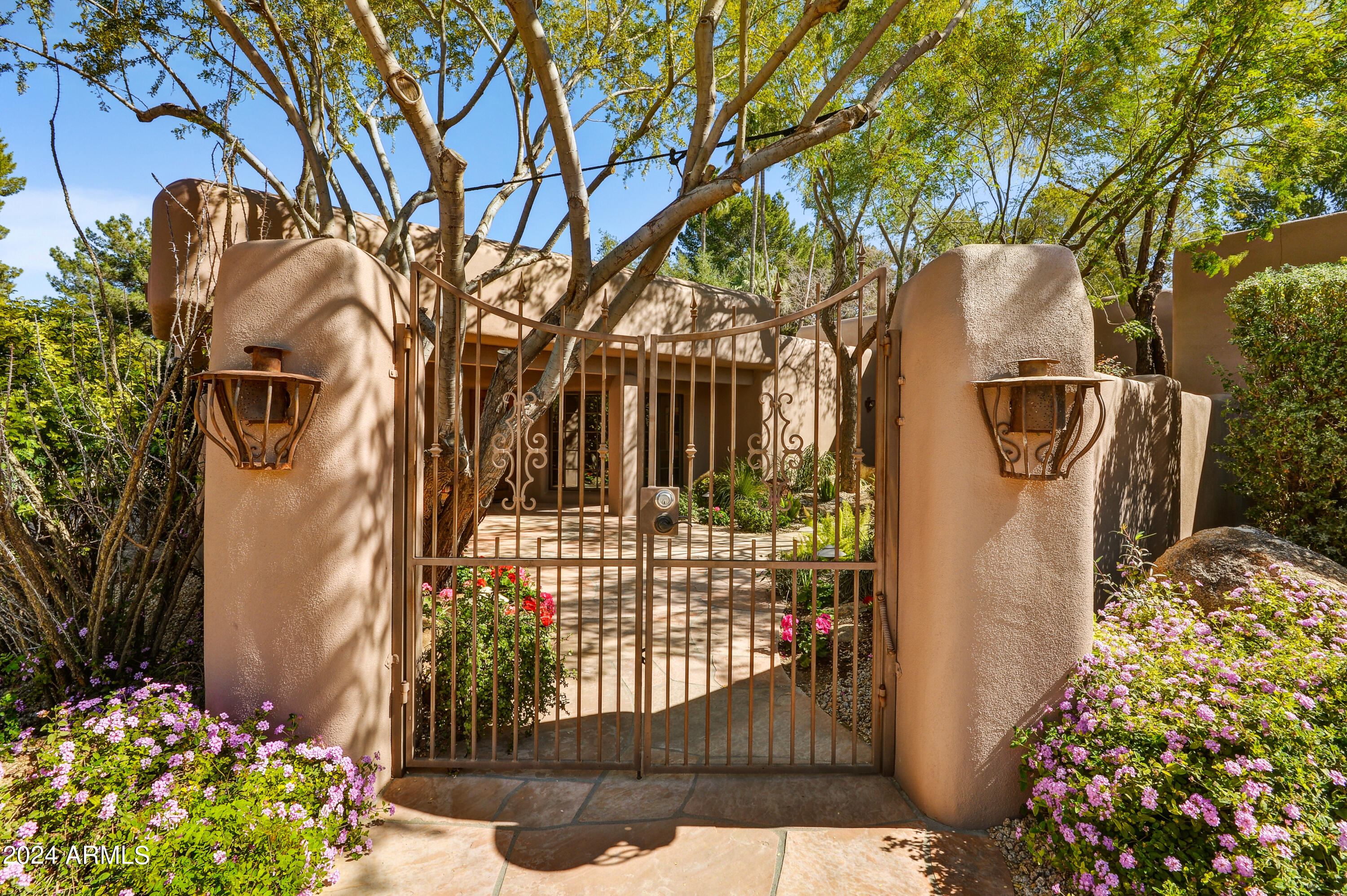 CAMELBACK COUNTRY CLUB ESTATES 2 AMENDED - Residential