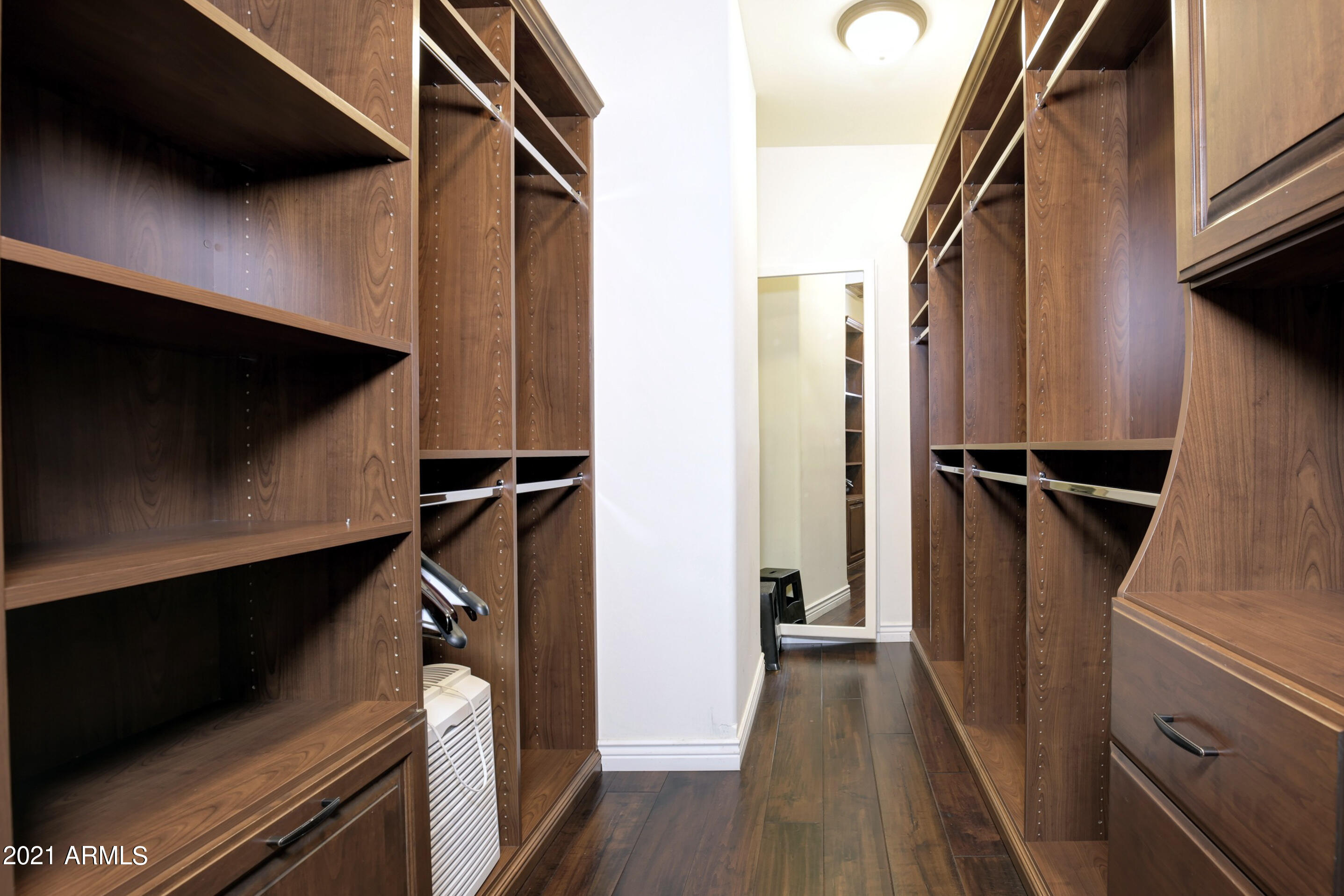 SANCTUARY 1 - Residential