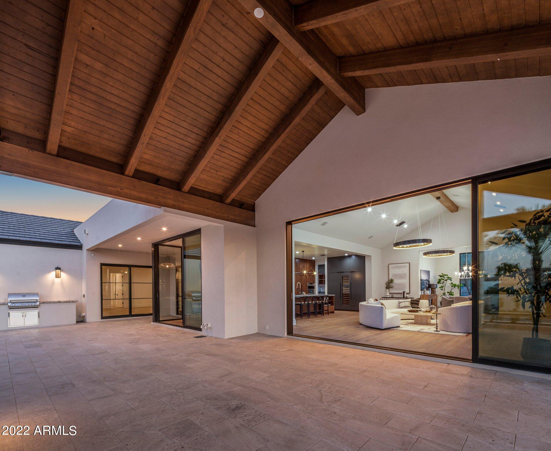 BRET HILLS - Residential