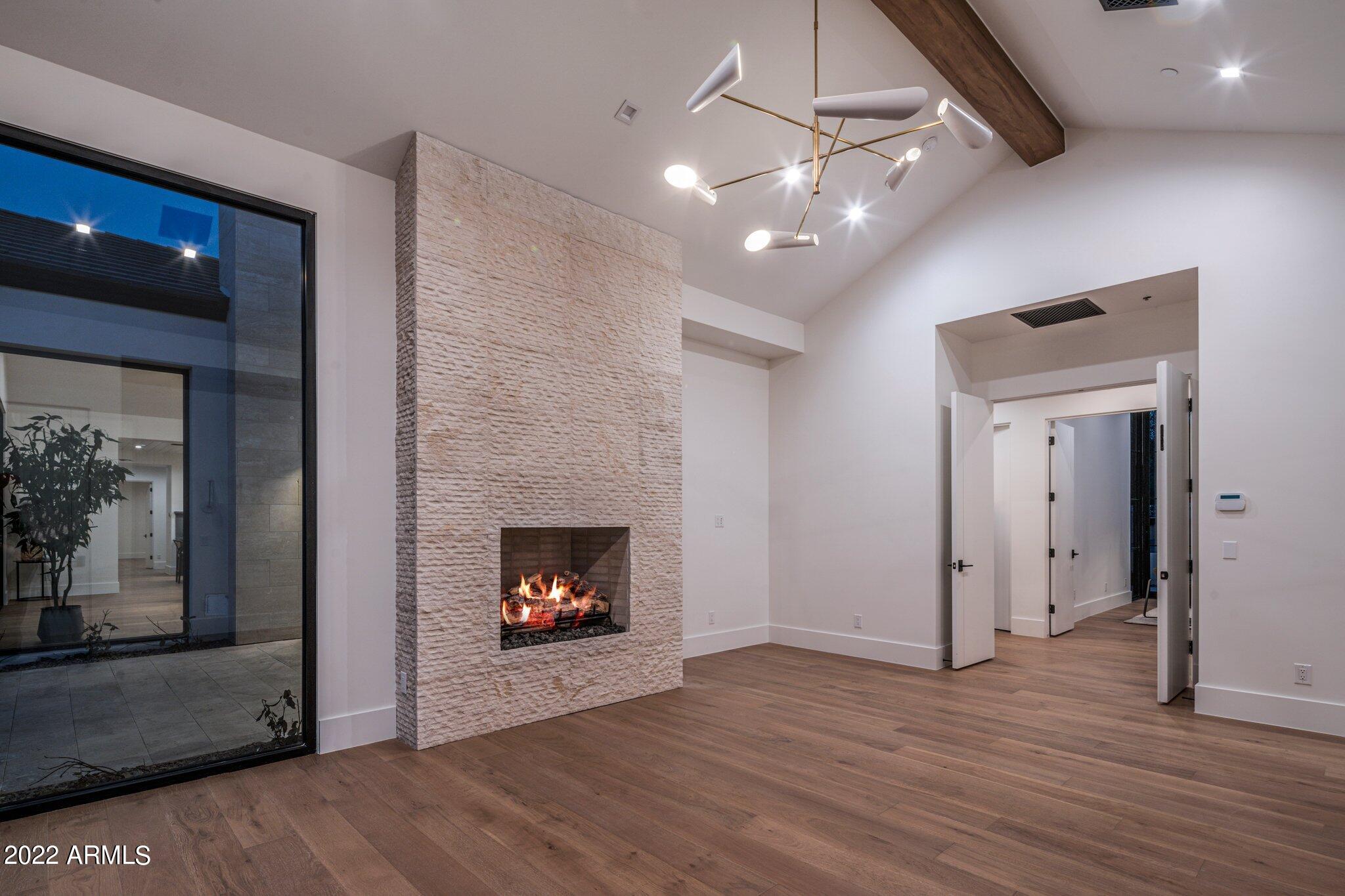 BRET HILLS - Residential