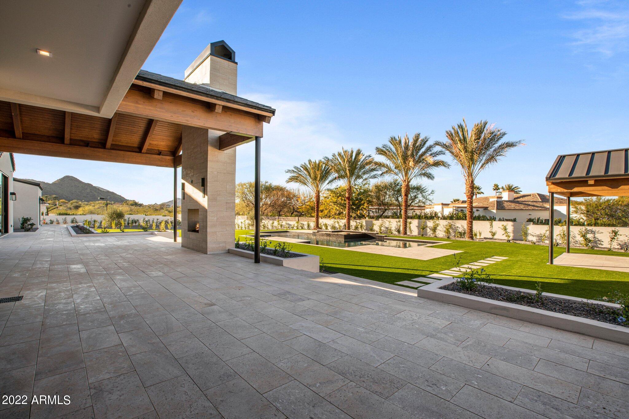 BRET HILLS - Residential
