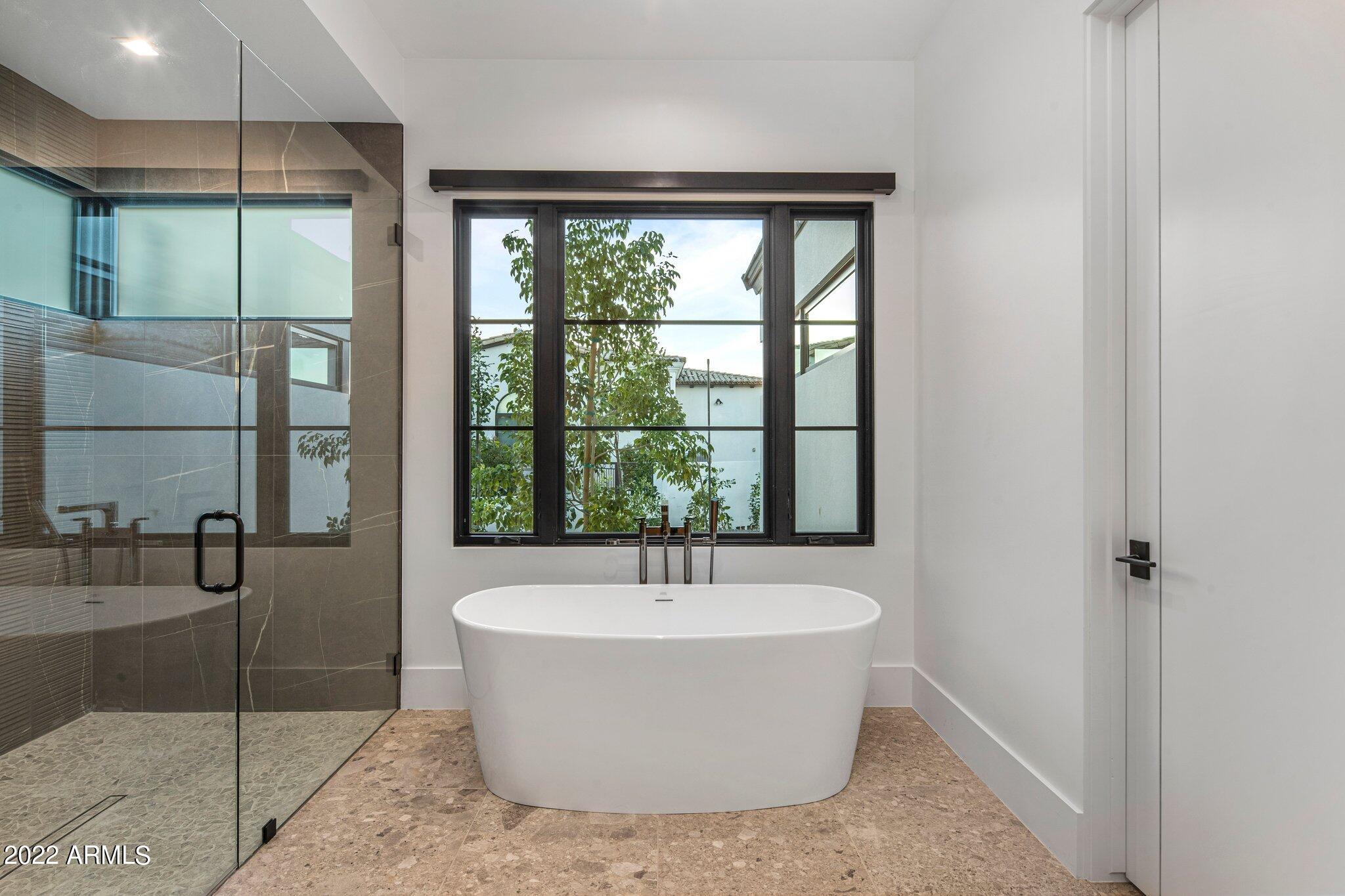 BRET HILLS - Residential