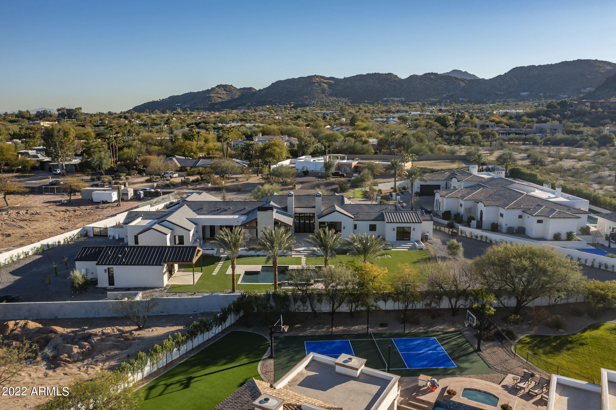 BRET HILLS - Residential