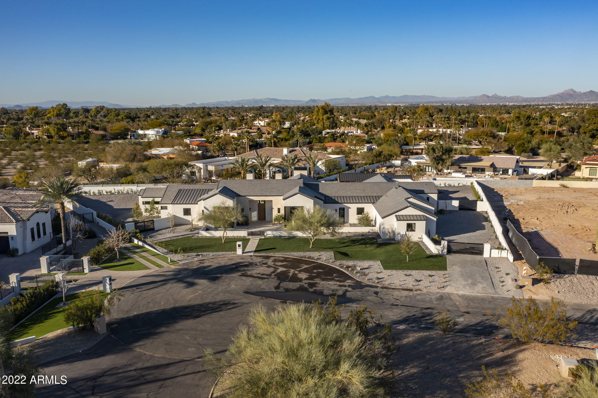 BRET HILLS - Residential