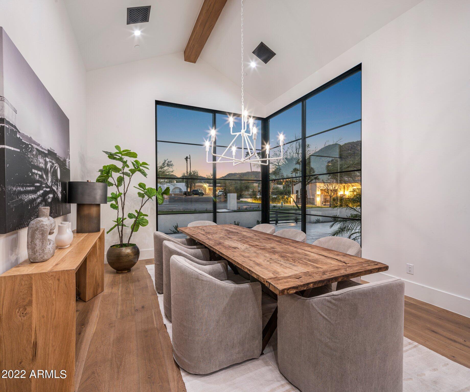 BRET HILLS - Residential