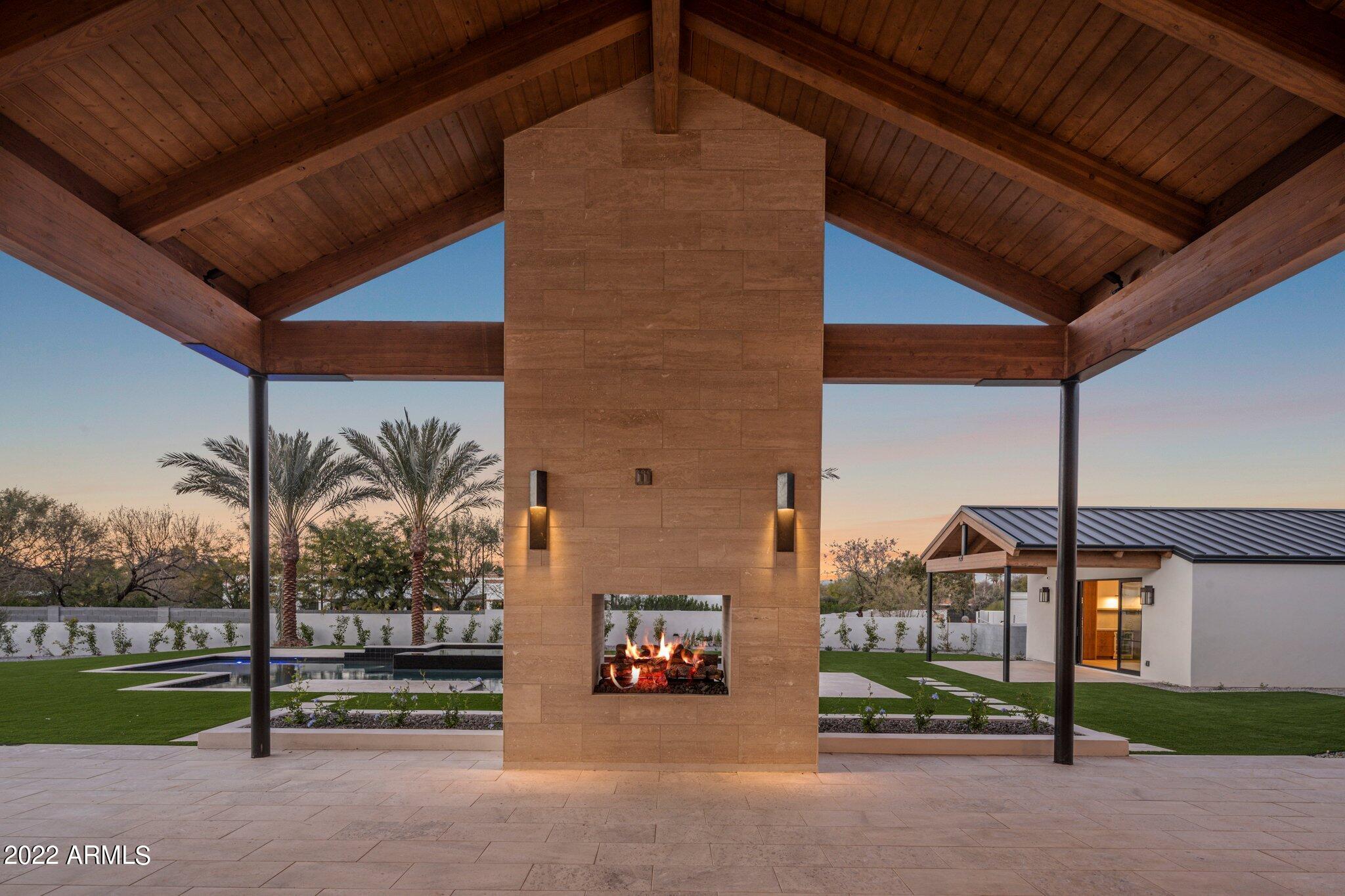 BRET HILLS - Residential