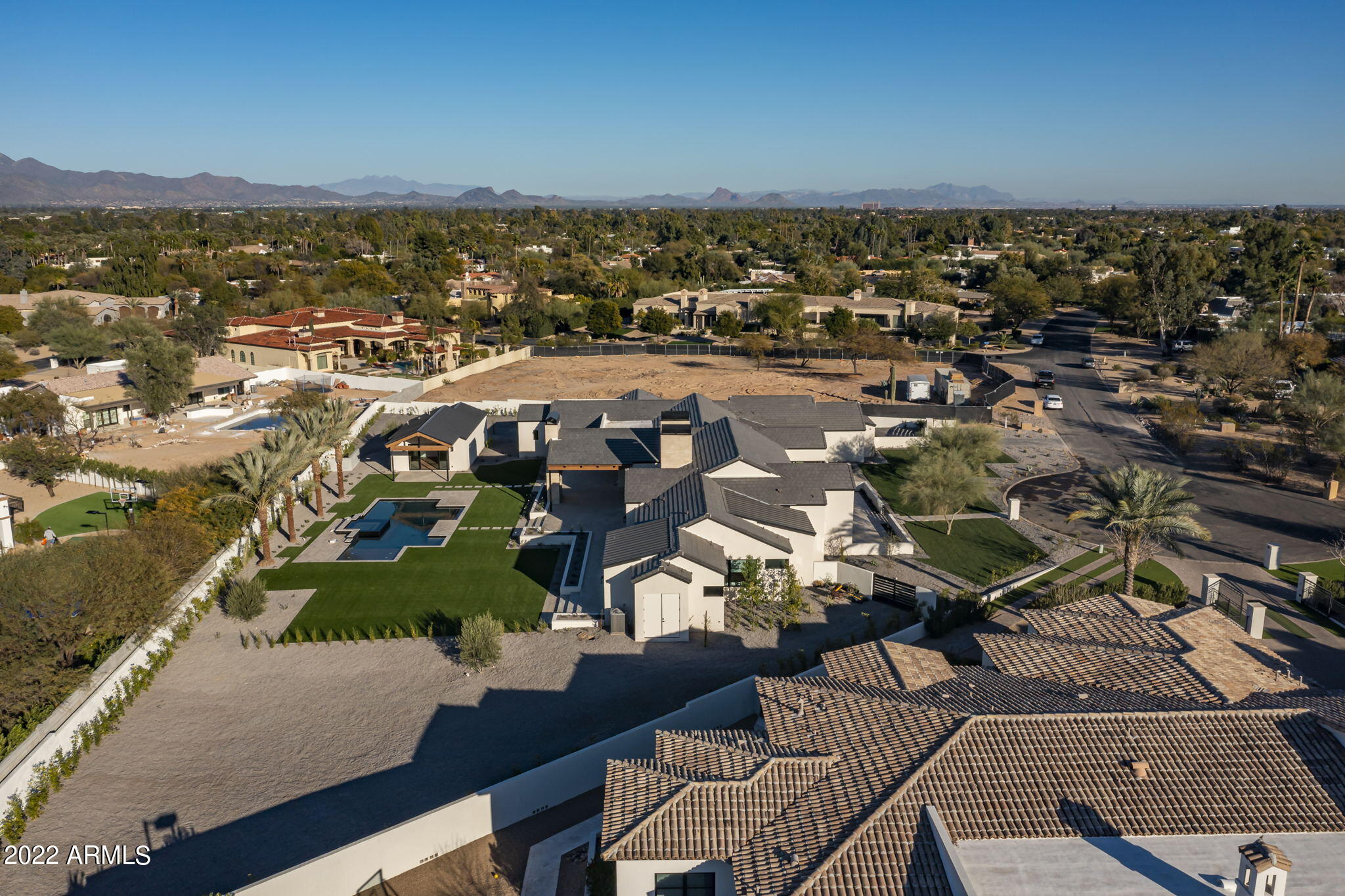 BRET HILLS - Residential