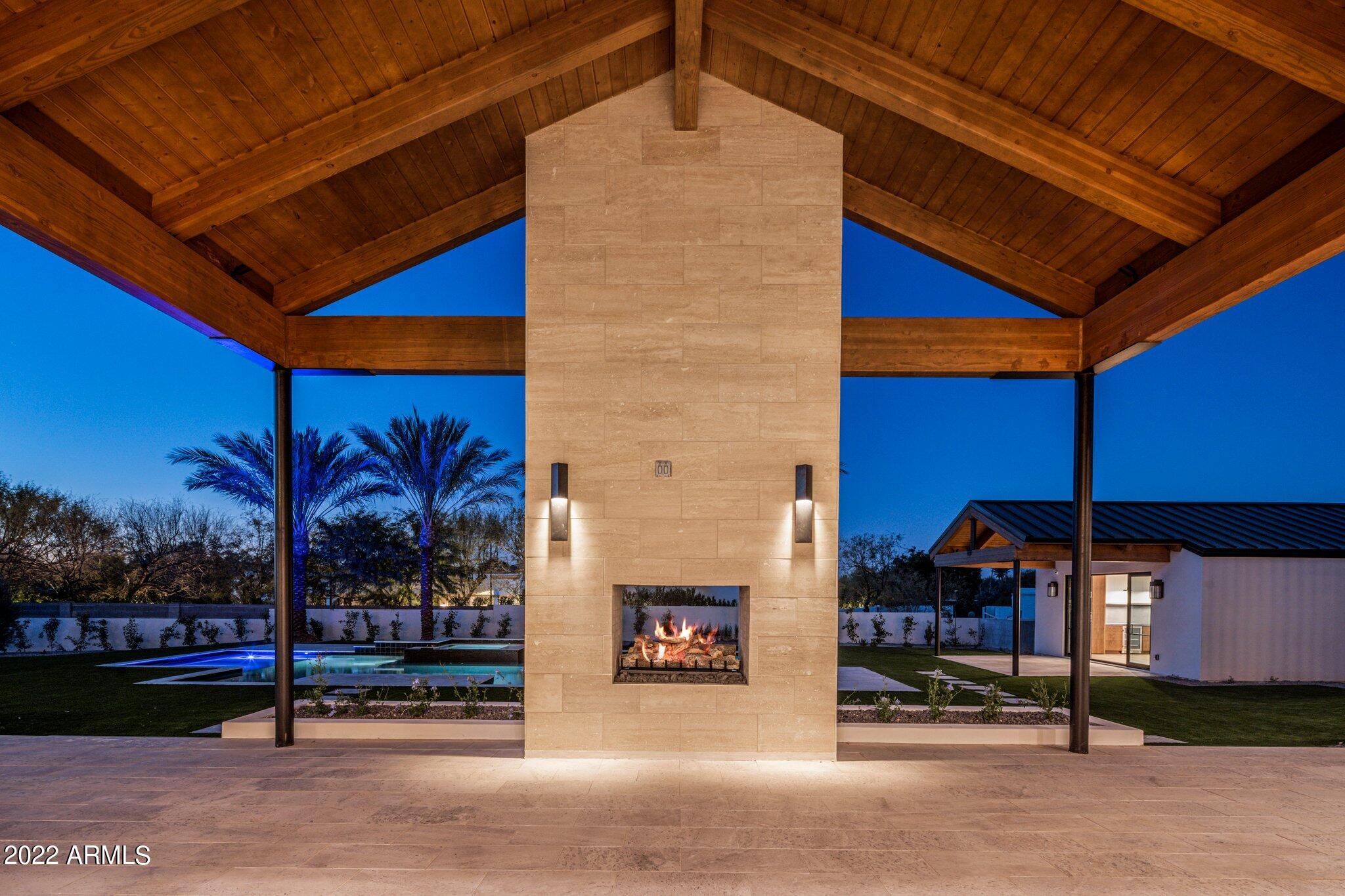 BRET HILLS - Residential