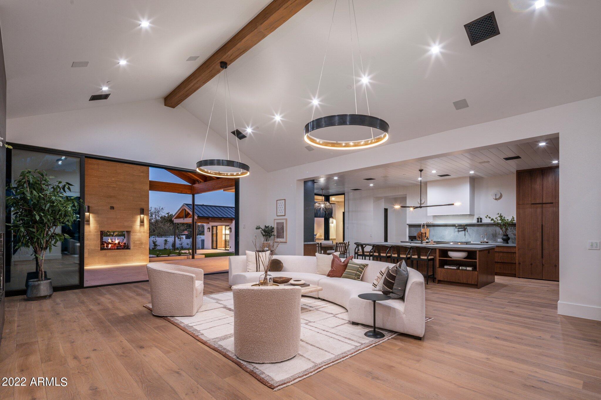 BRET HILLS - Residential