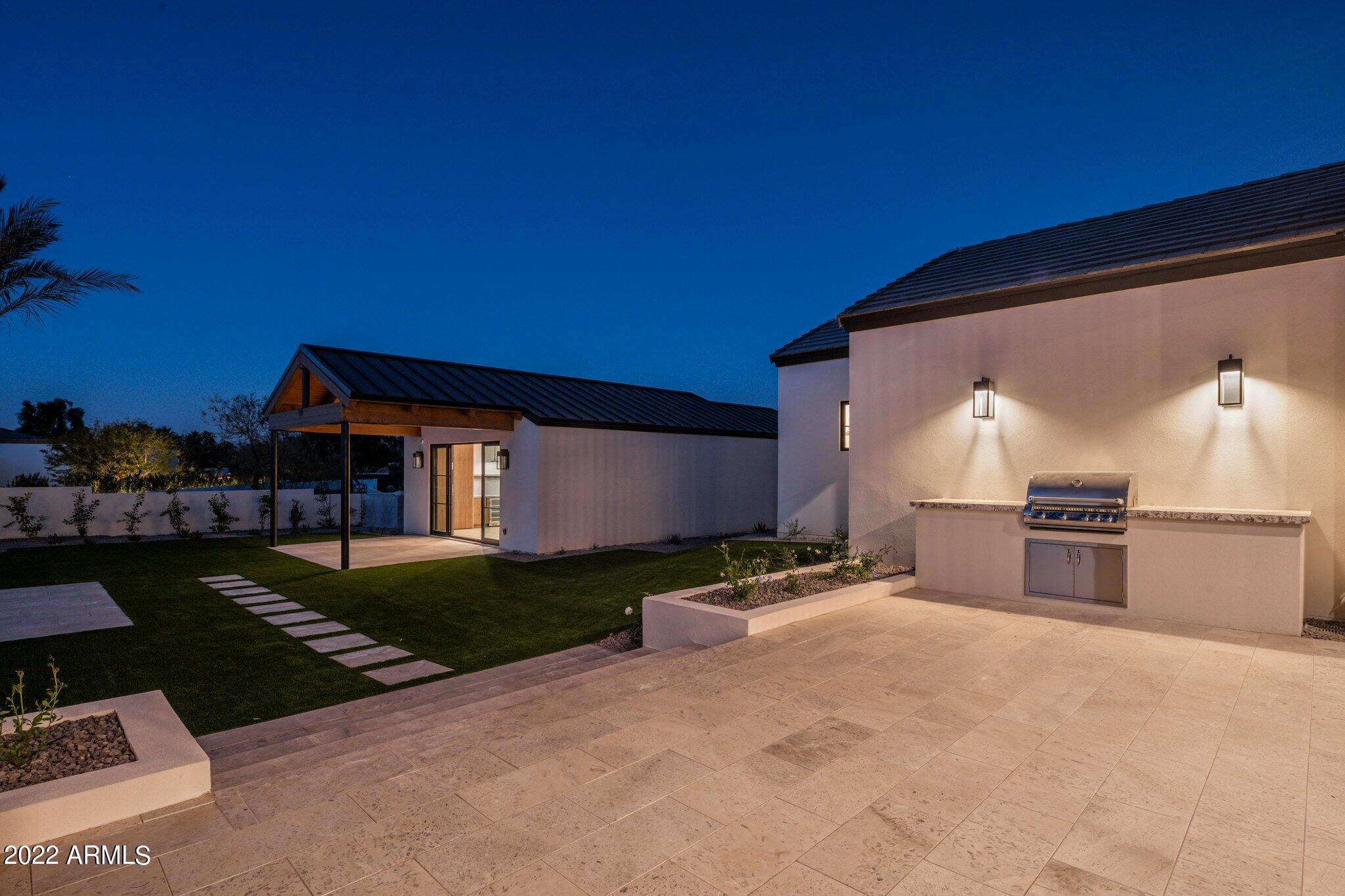 BRET HILLS - Residential