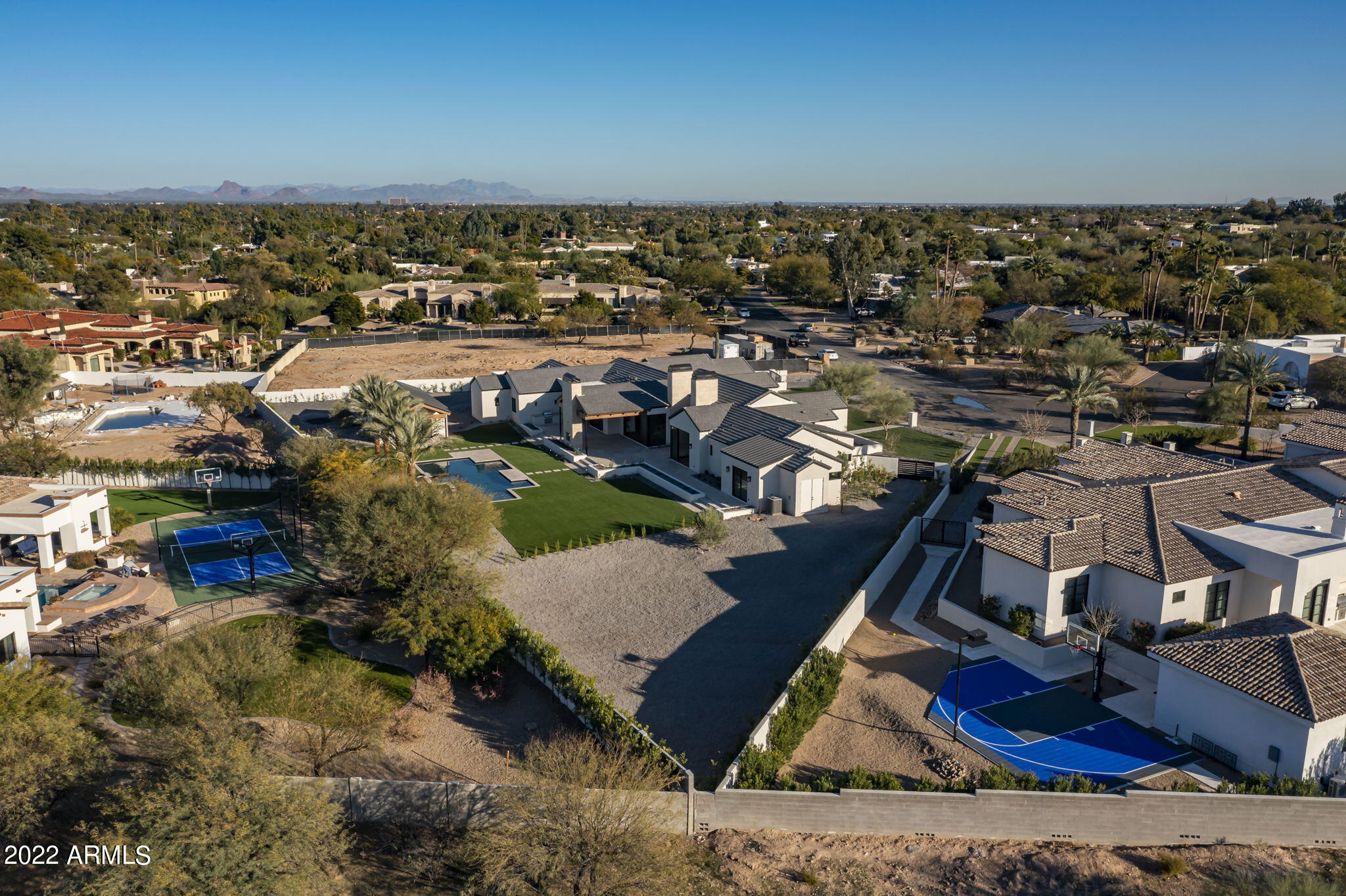 BRET HILLS - Residential