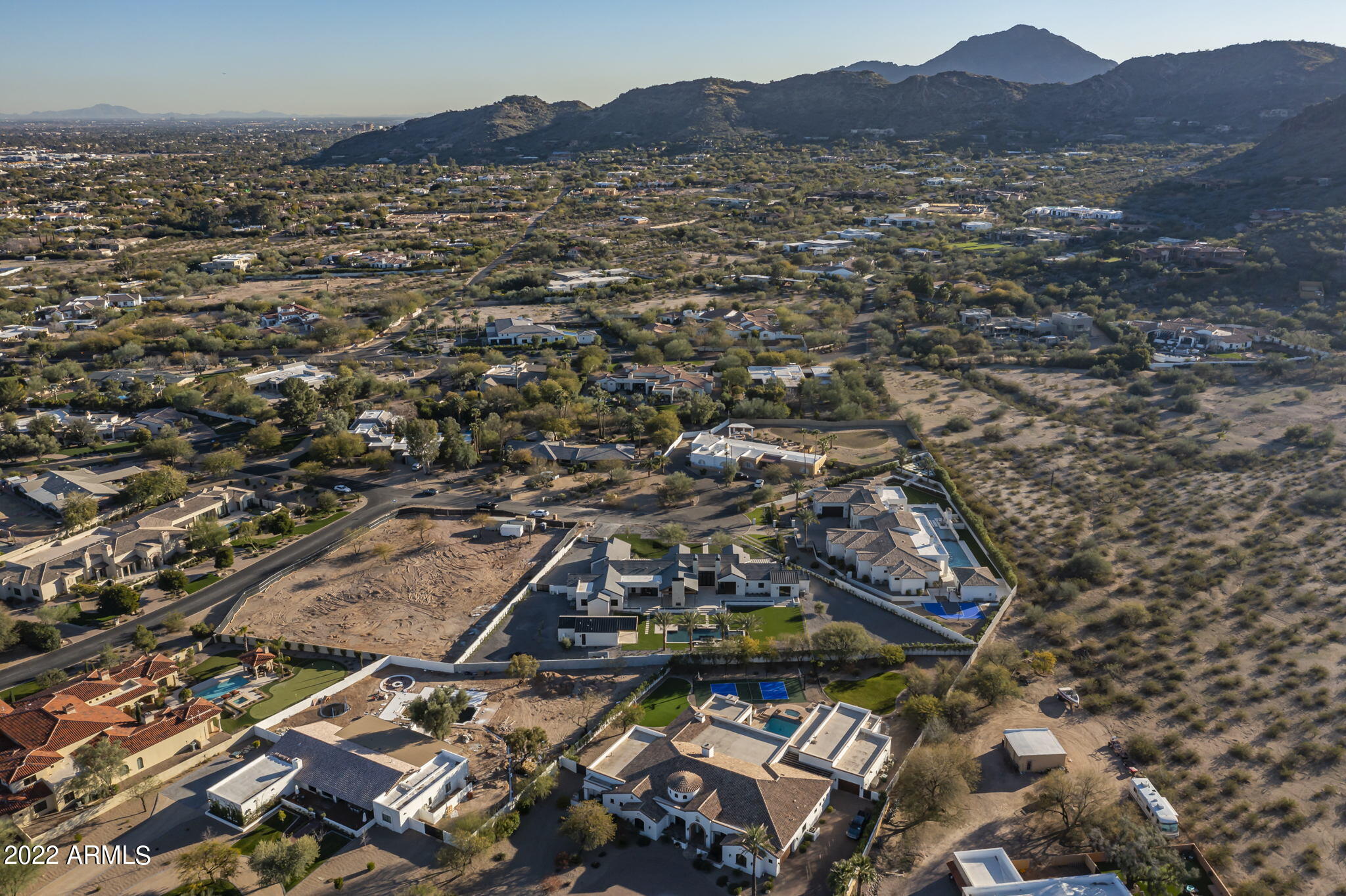 BRET HILLS - Residential