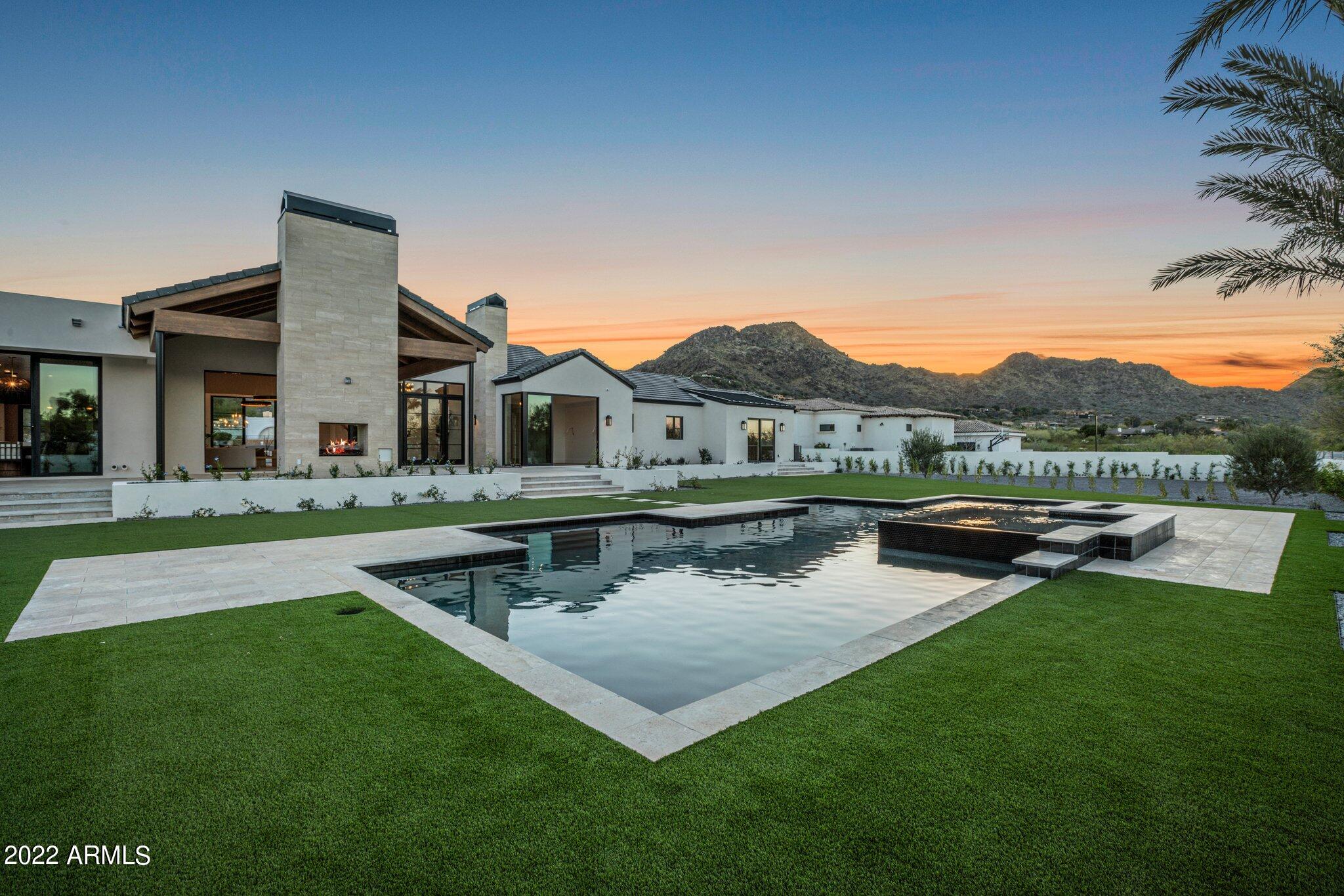 BRET HILLS - Residential