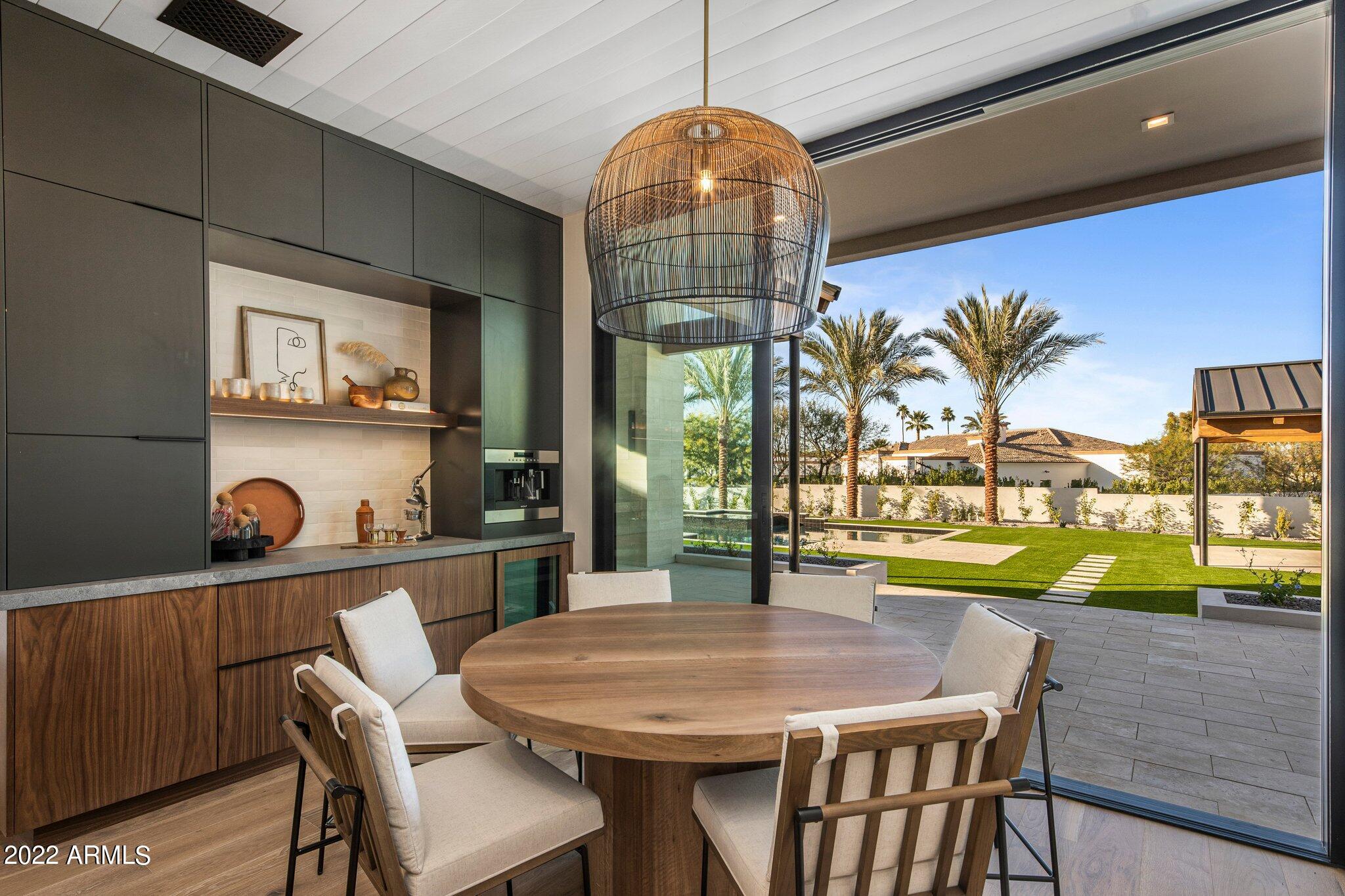 BRET HILLS - Residential