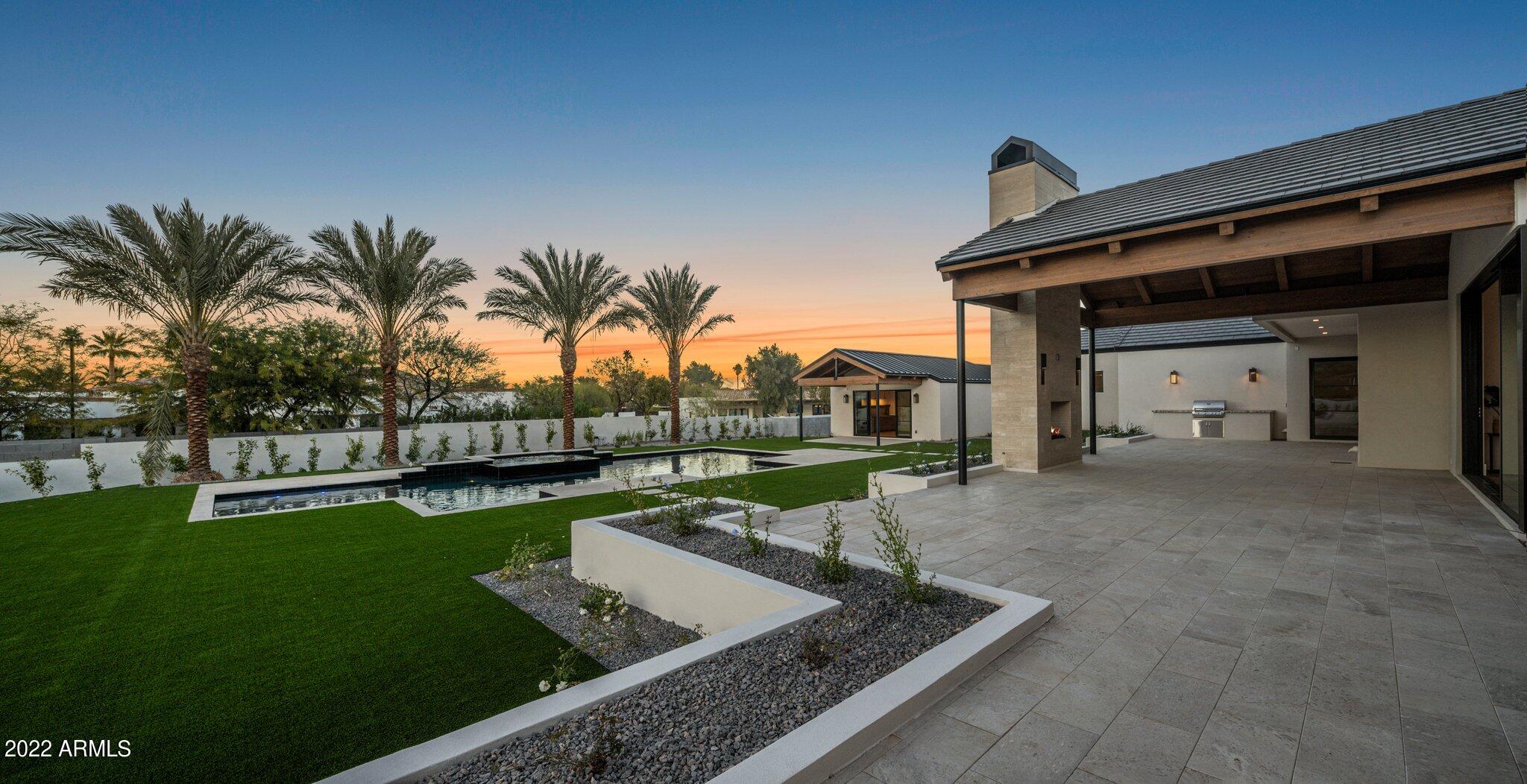 BRET HILLS - Residential
