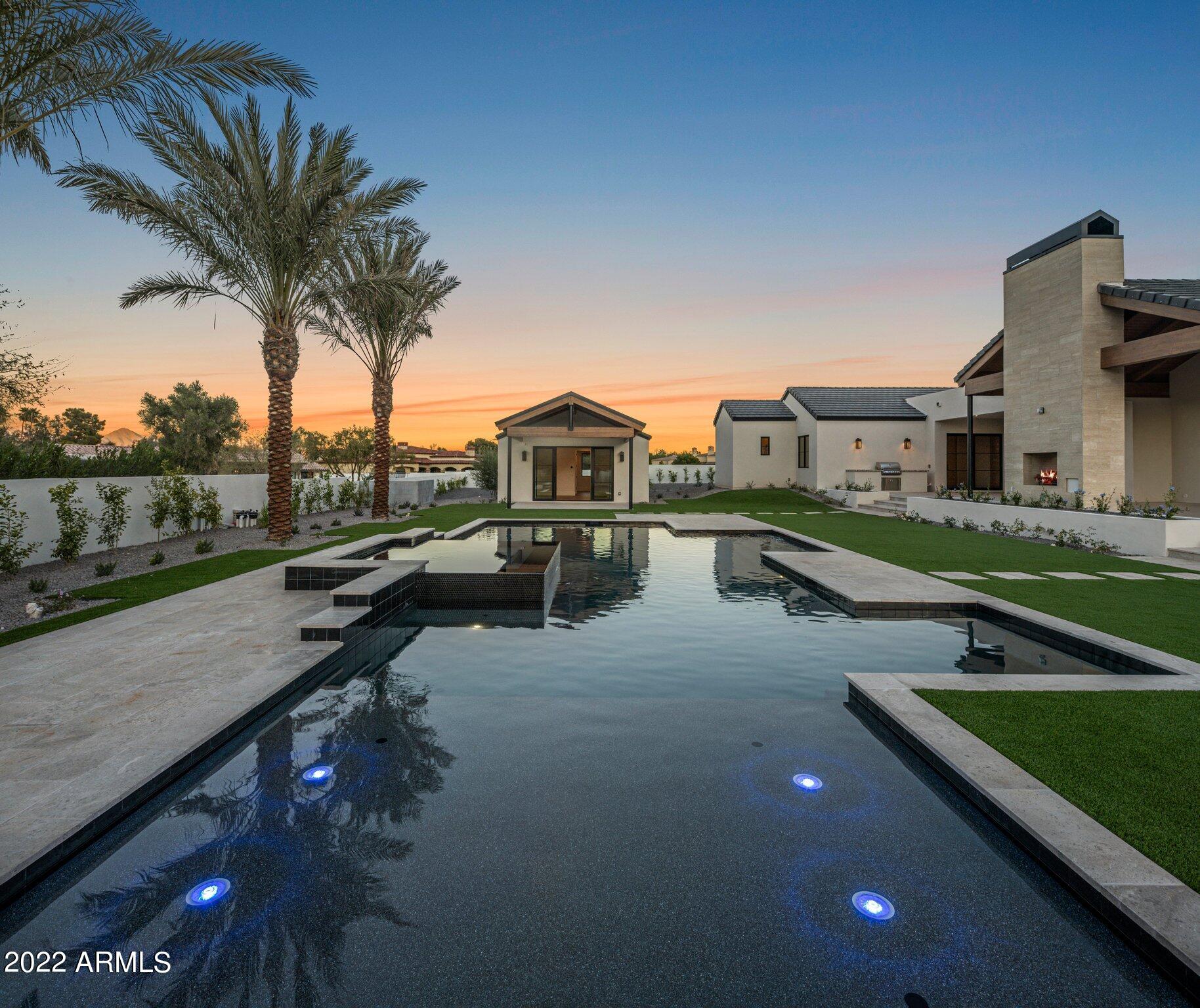 BRET HILLS - Residential